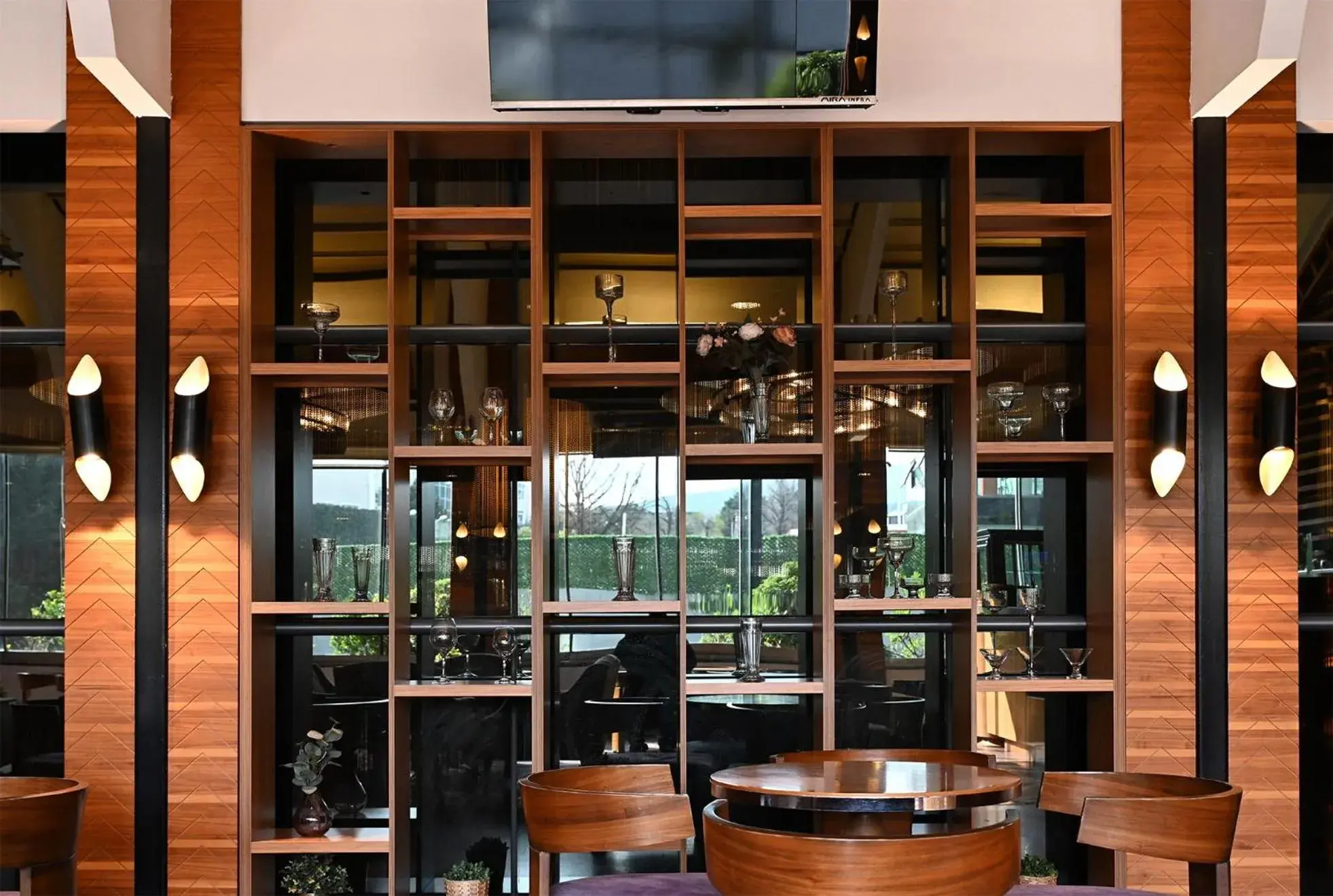 Lounge or bar in Gold Majesty Hotel Lounge or bar in Gold Majesty Hotel