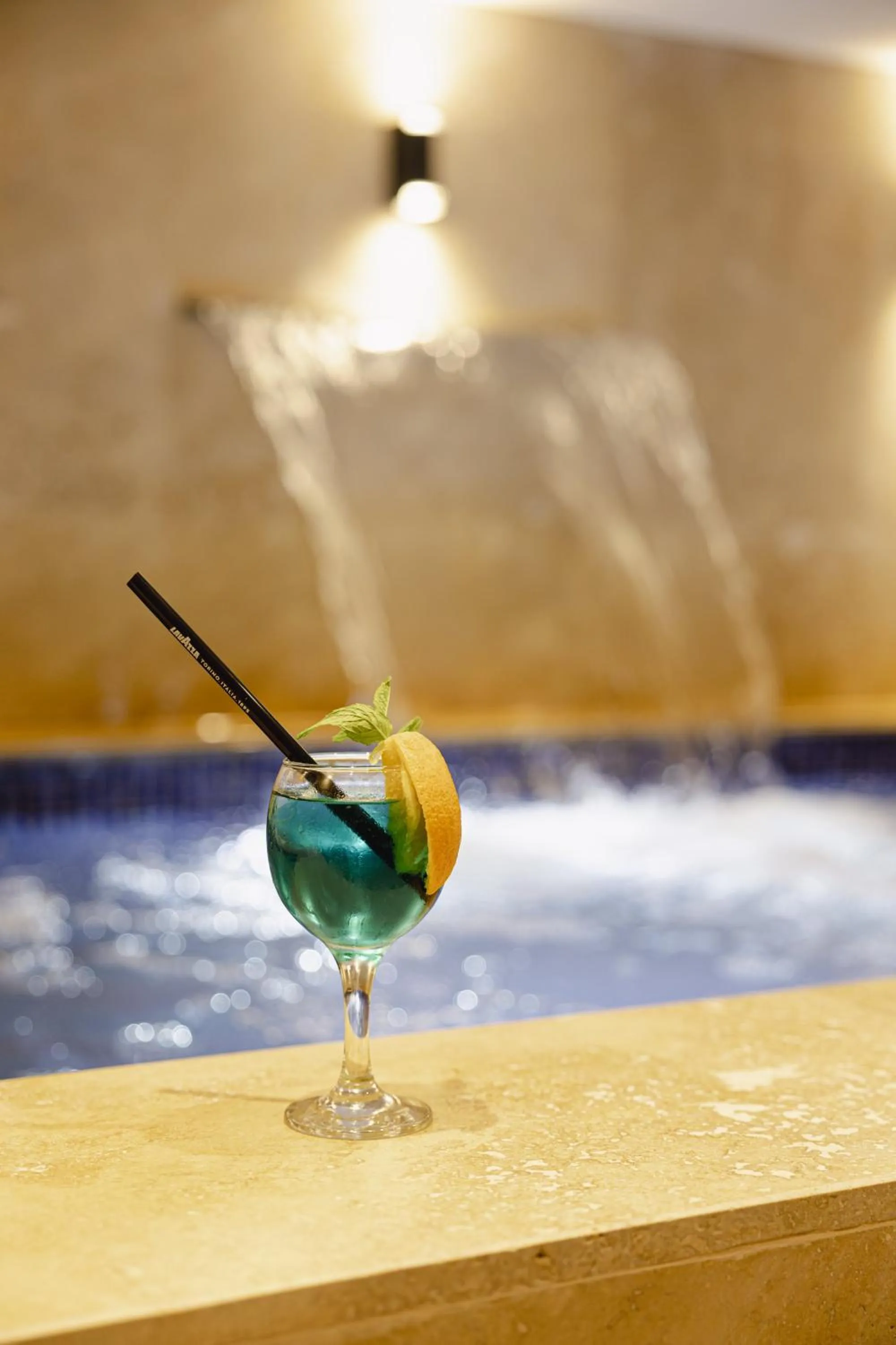 Public Bath in Gold Majesty Hotel
