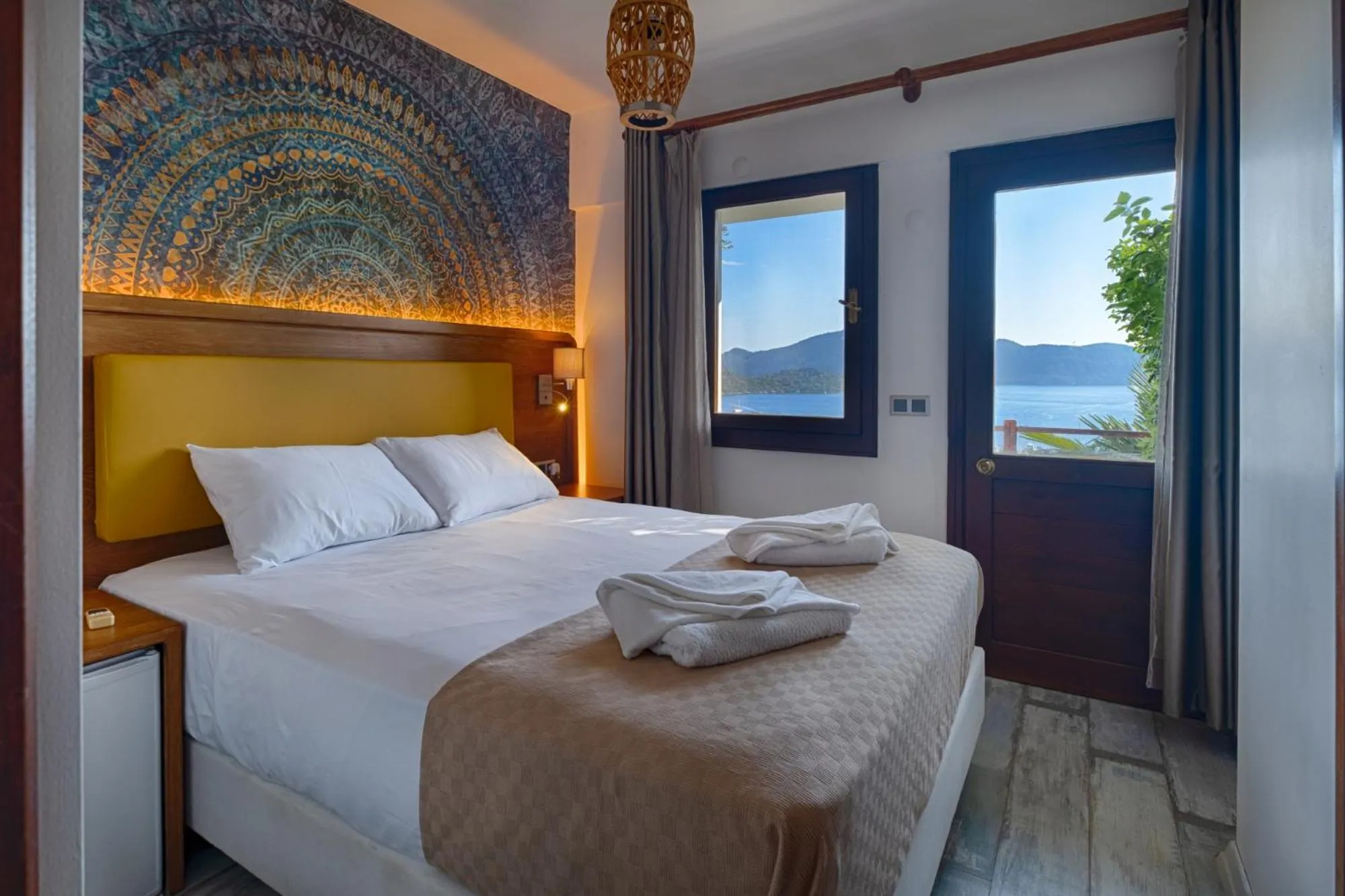 Photo of the whole room, Bed in Les Terrasses De Selimiye