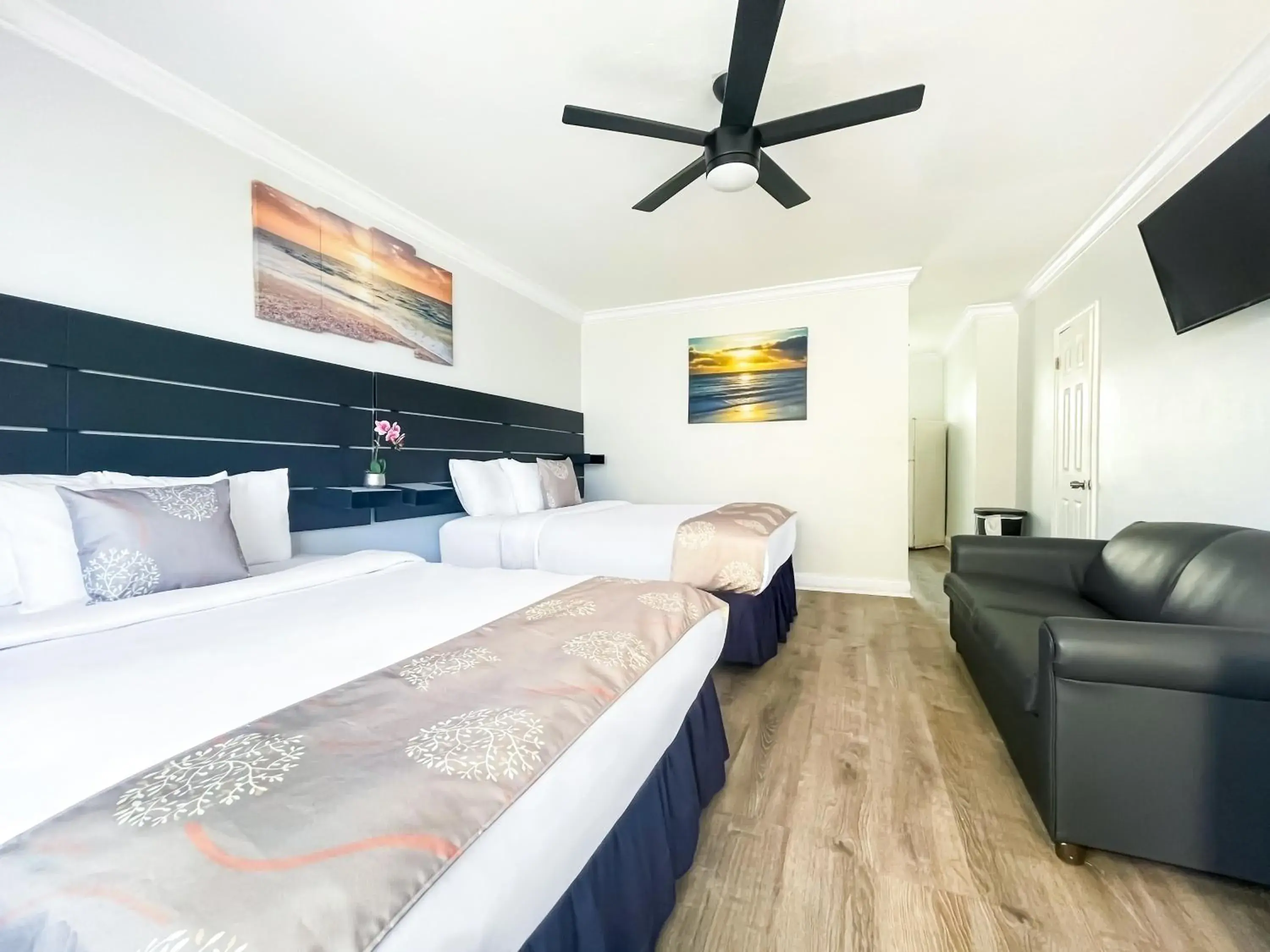 Bedroom, Bed in Paradise Oceanfront by HBH Bedroom, Bed in Paradise Oceanfront by HBH