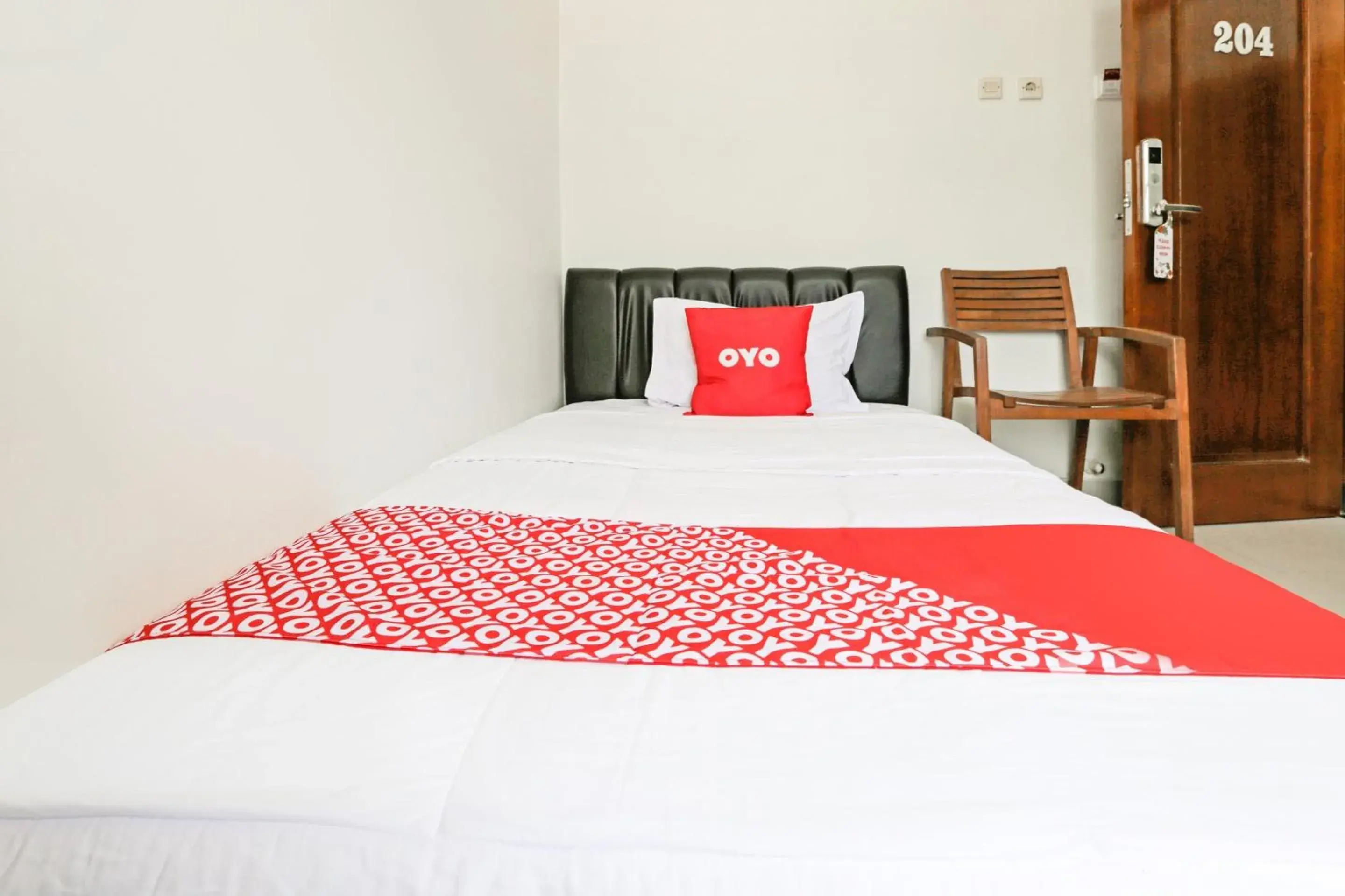 Bedroom, Bed in Hotel O Tamansari Guest House Bedroom, Bed in Hotel O Tamansari Guest House