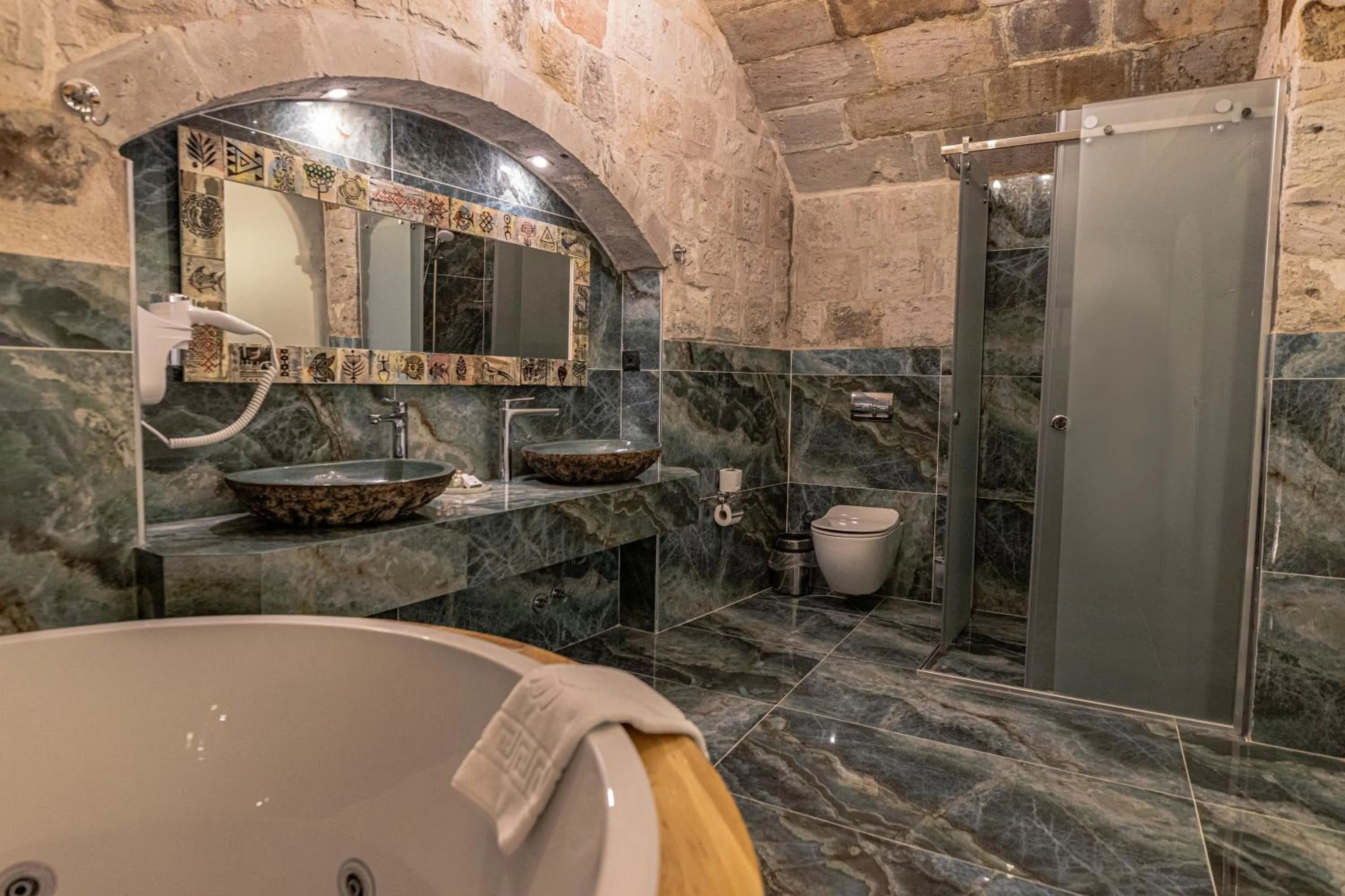 Shower in Göreme Cave Suites