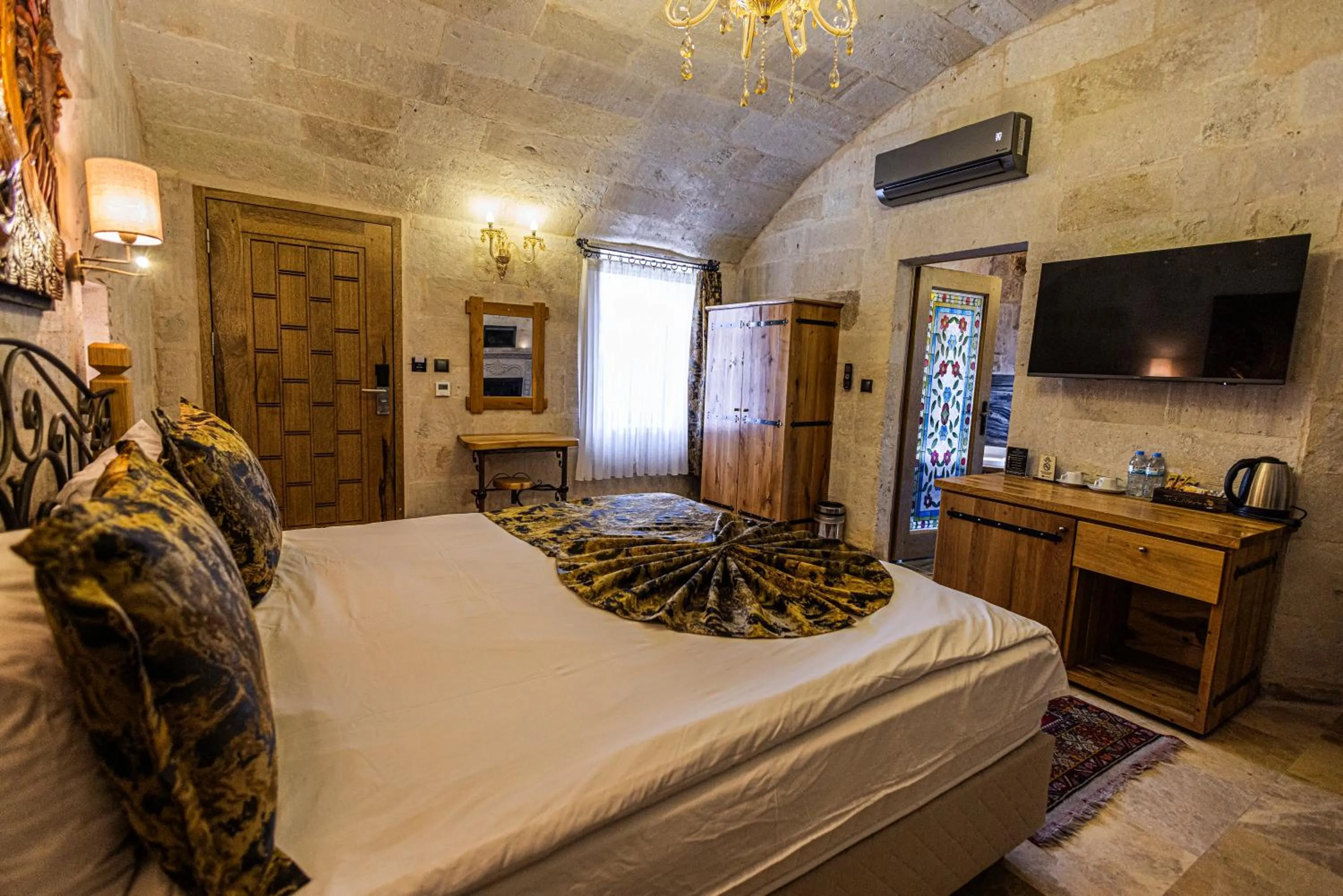 Bed in Göreme Cave Suites