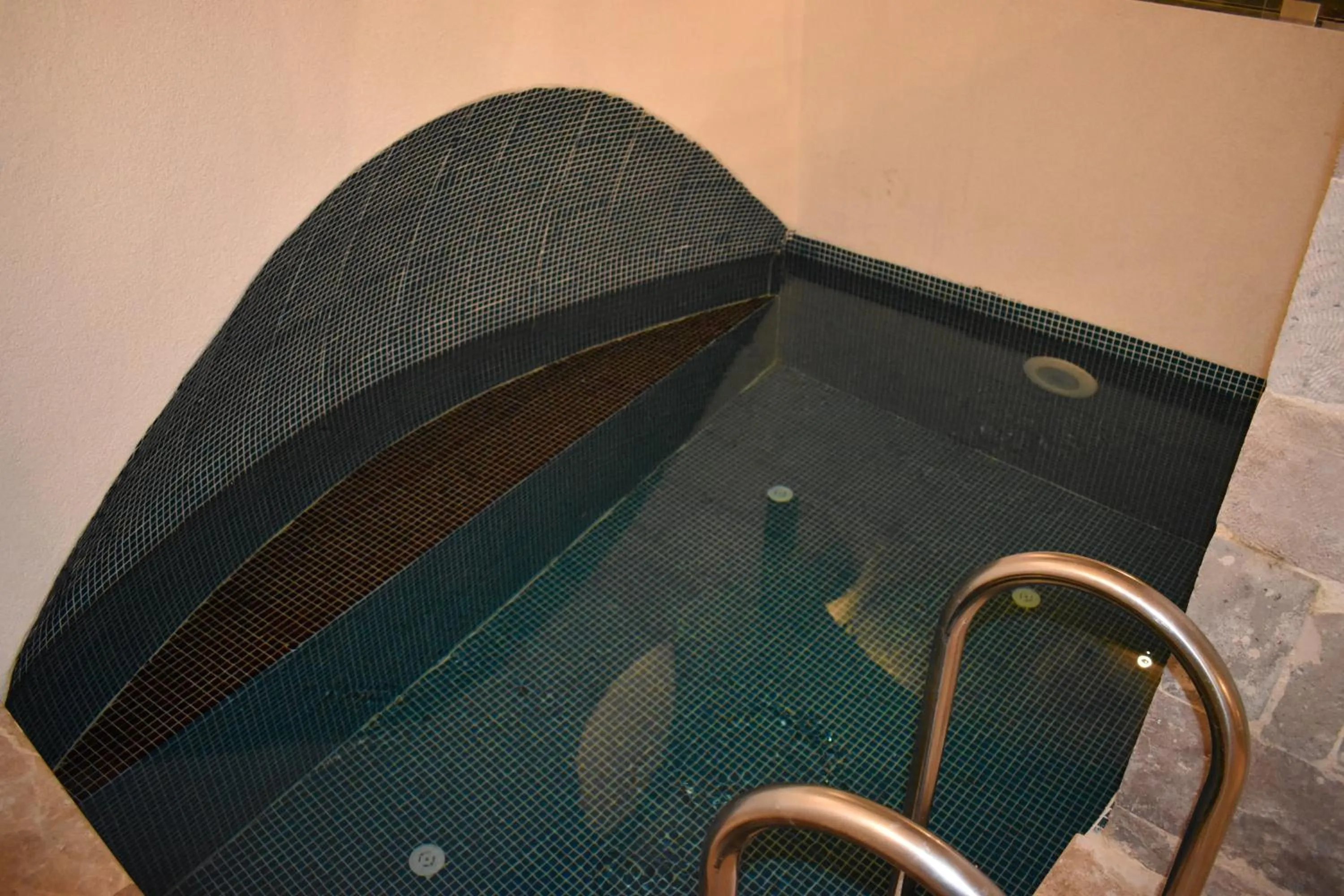 Swimming pool in Göreme Cave Suites