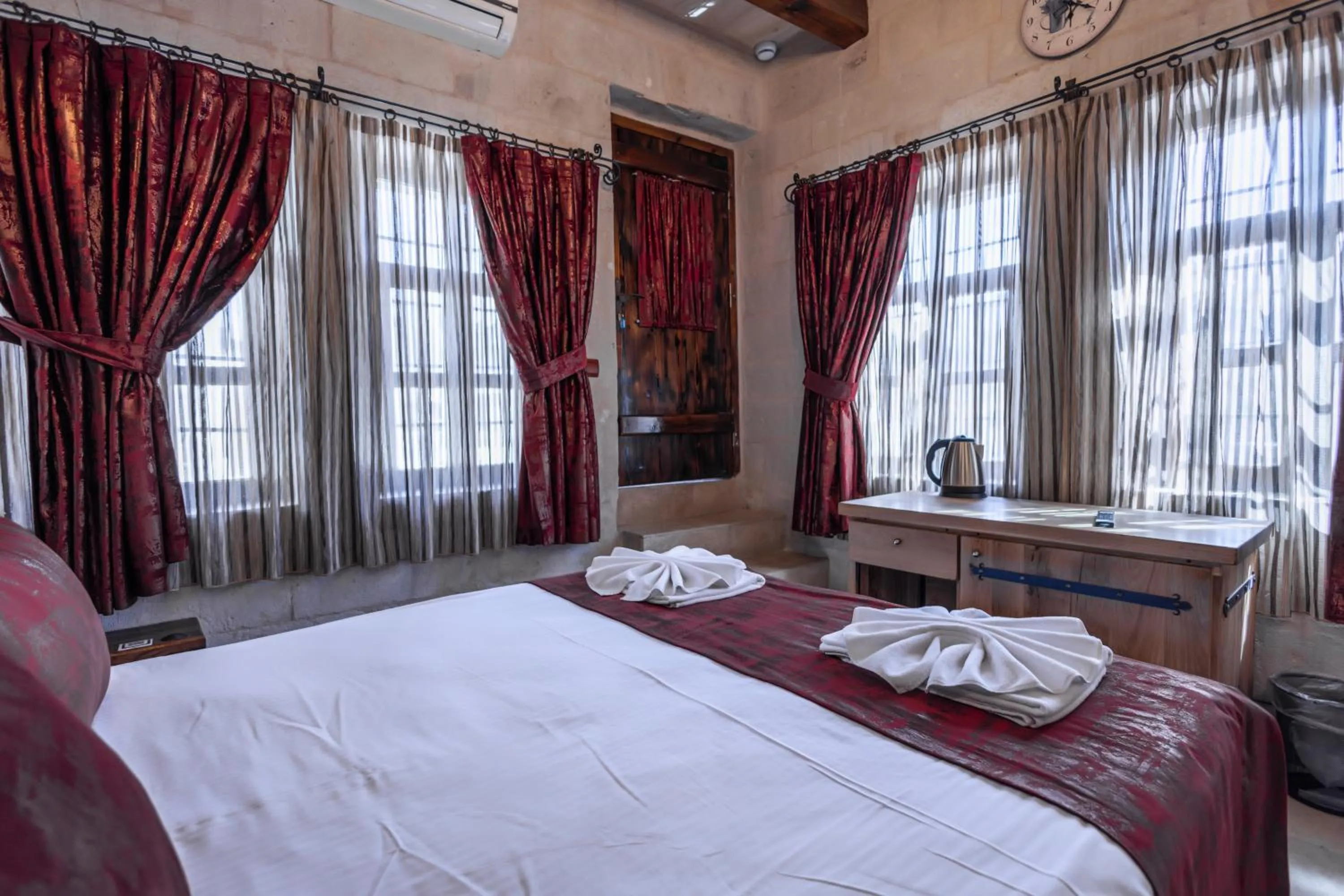 Bed in Göreme Cave Suites
