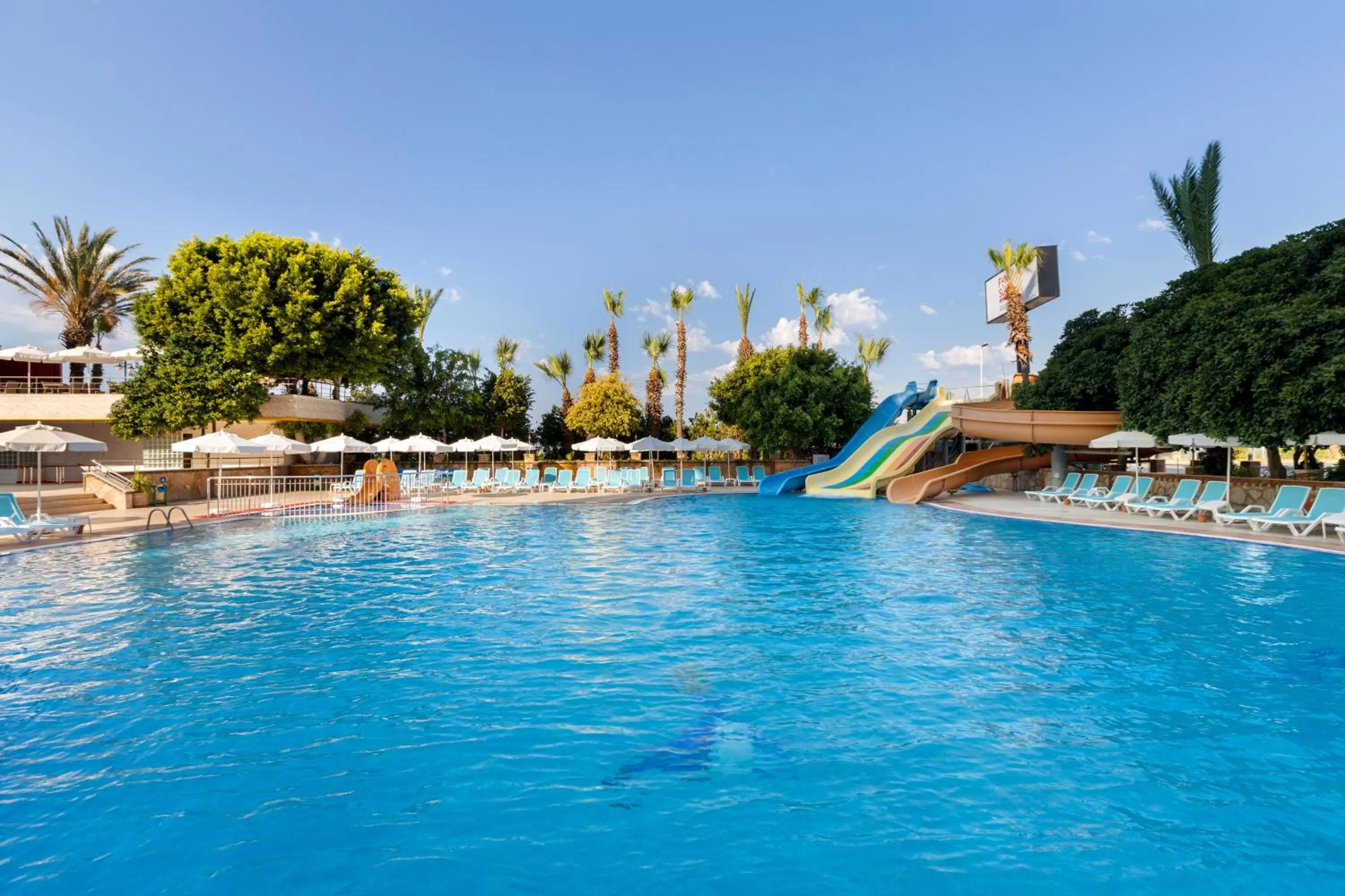Pool view, Swimming Pool in Euphoria Comfort Beach Alanya