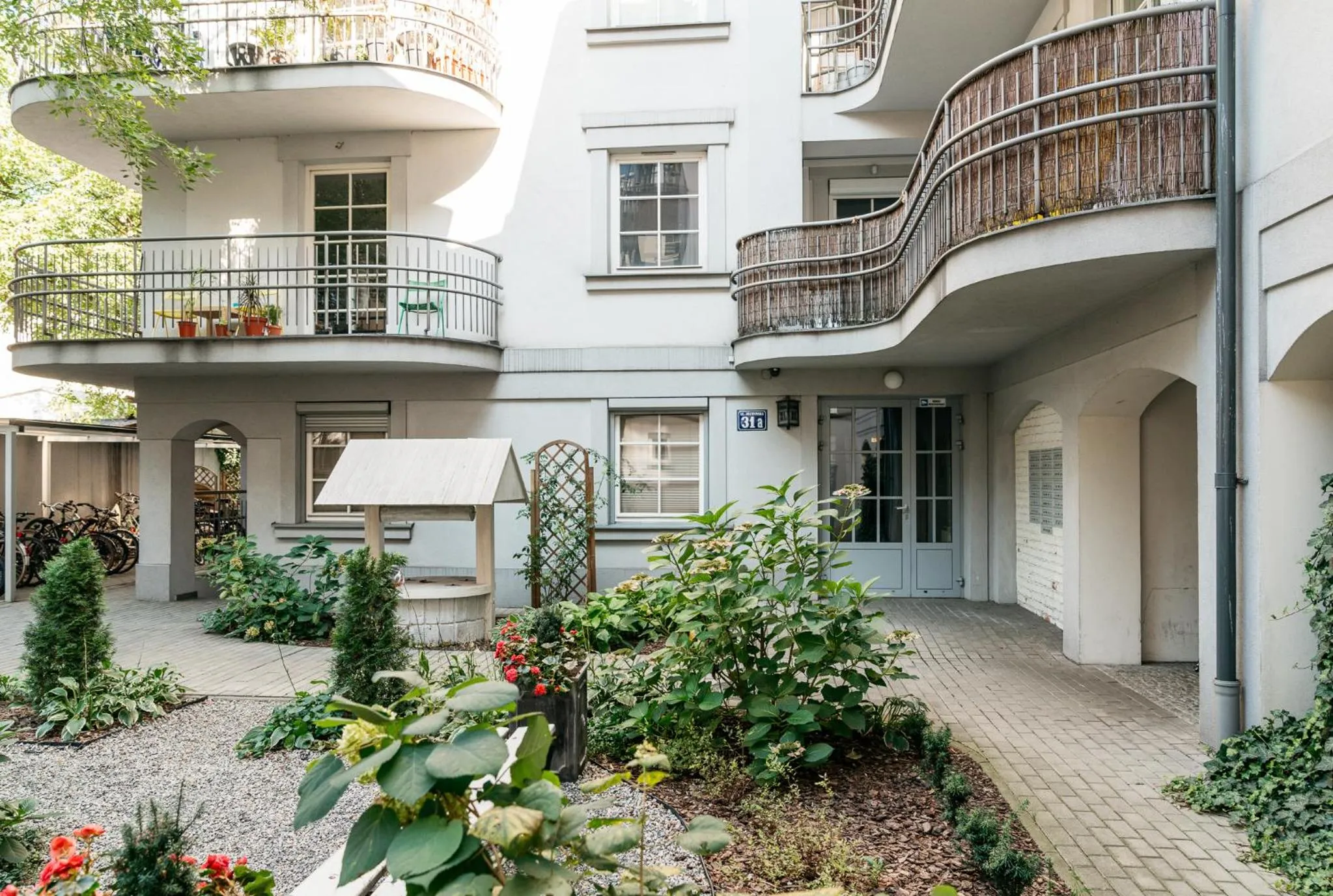 Patio in Downtown Apartment - LoftAffair