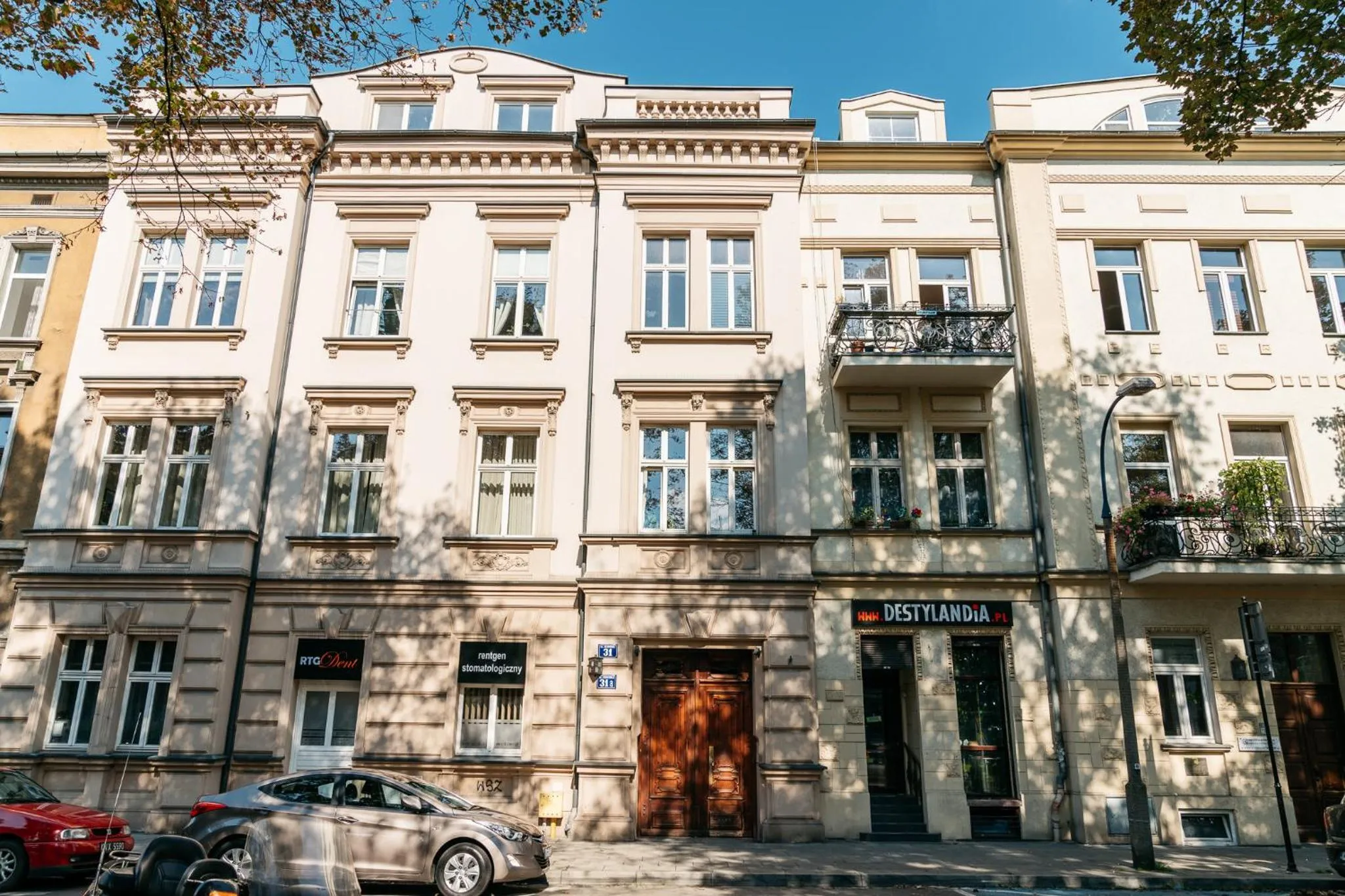 Facade/entrance in Downtown Apartment - LoftAffair