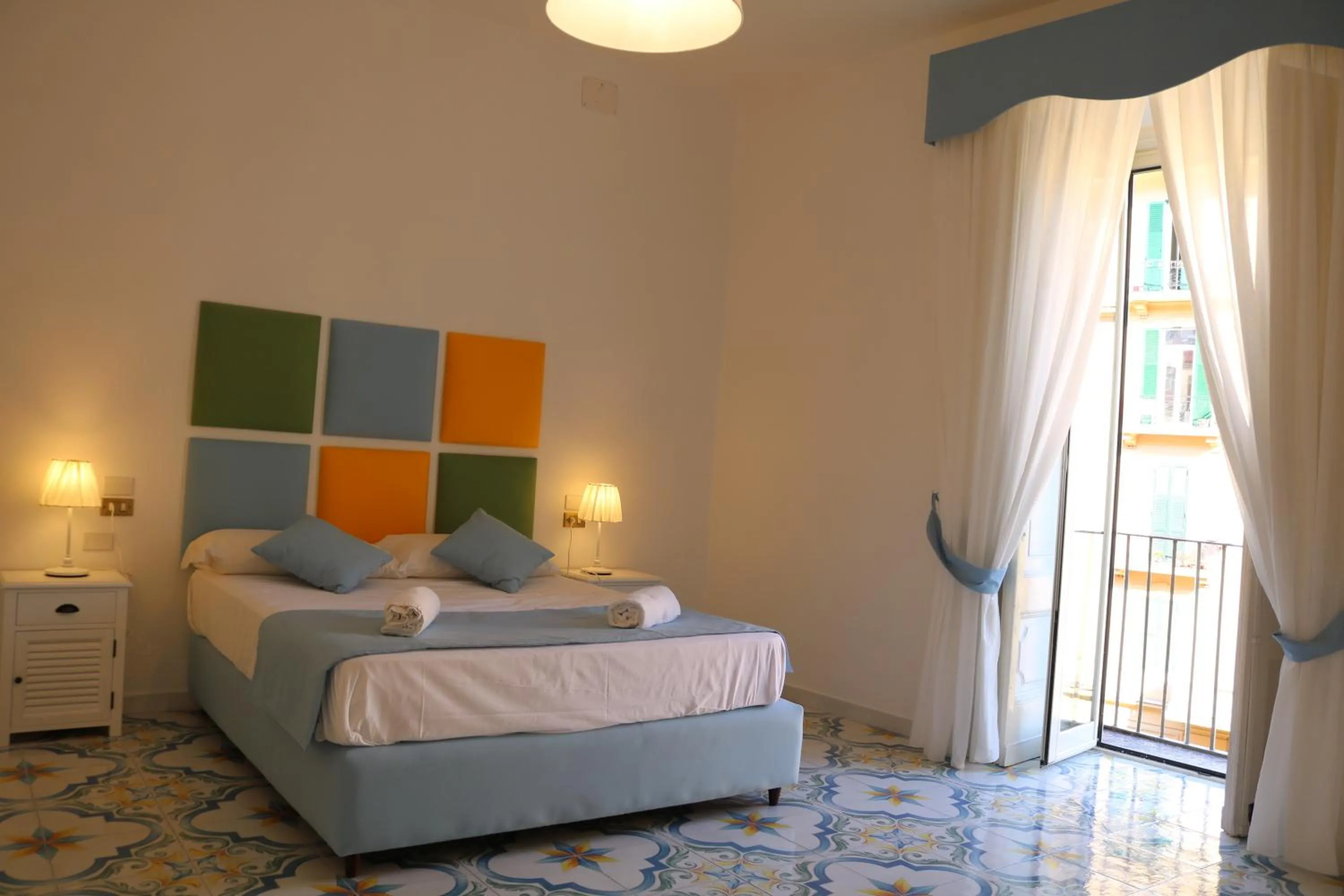 Bed in SuiteNapoliSantaLucia