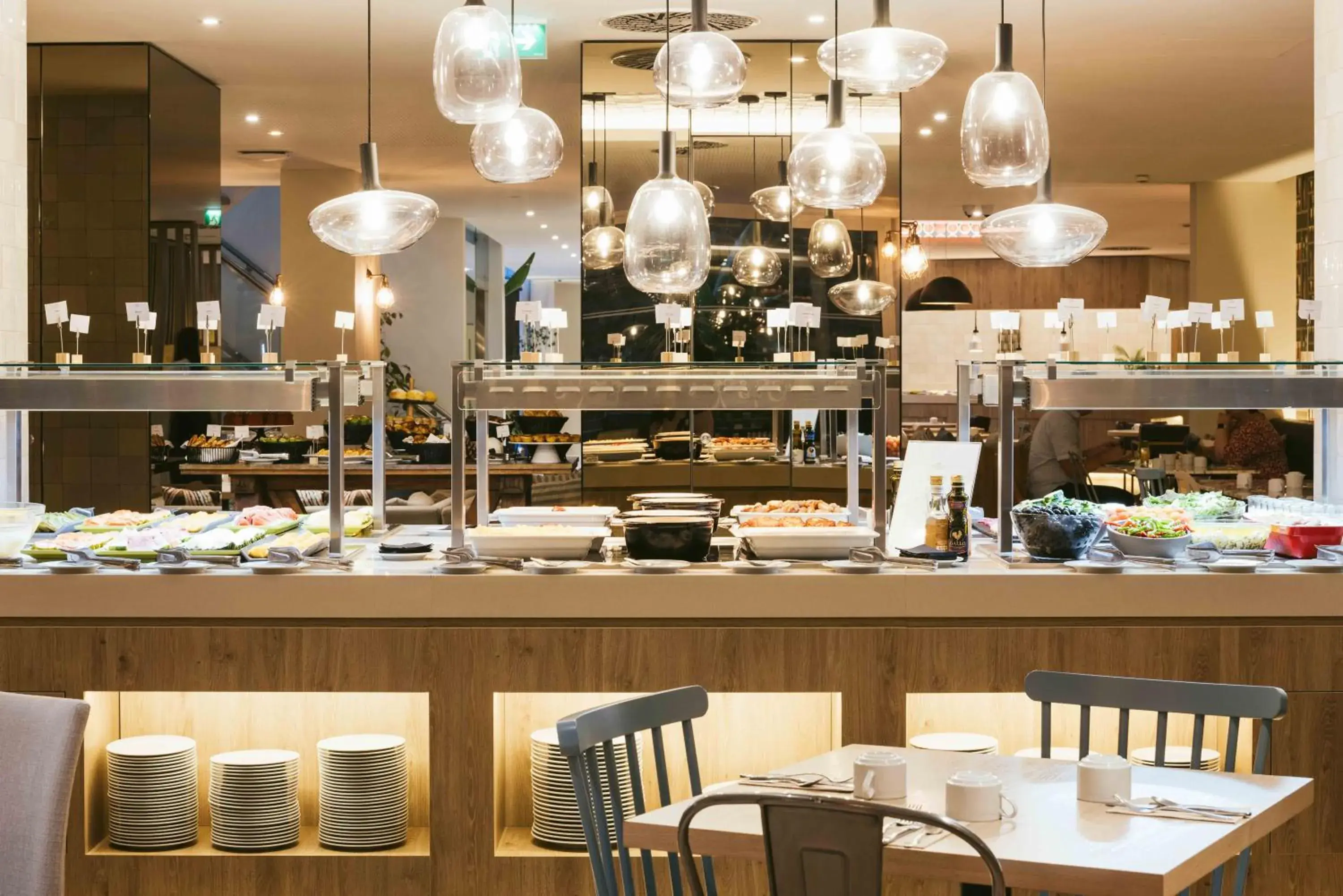 Restaurant/places to eat in Crowne Plaza - Caparica Lisbon Restaurant/places to eat in Crowne Plaza - Caparica Lisbon