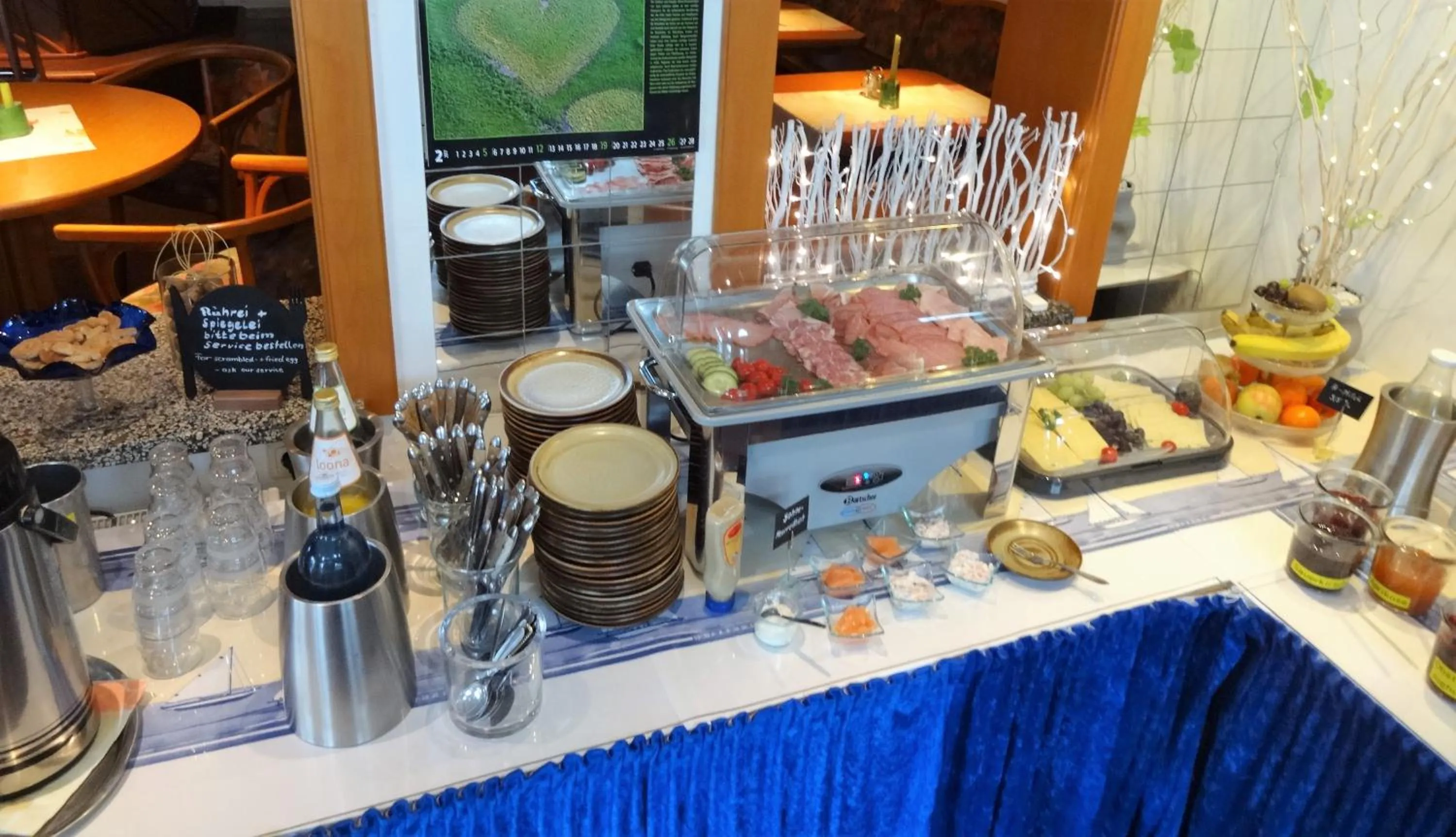 Food and drinks in KA&KA Hotel Garni