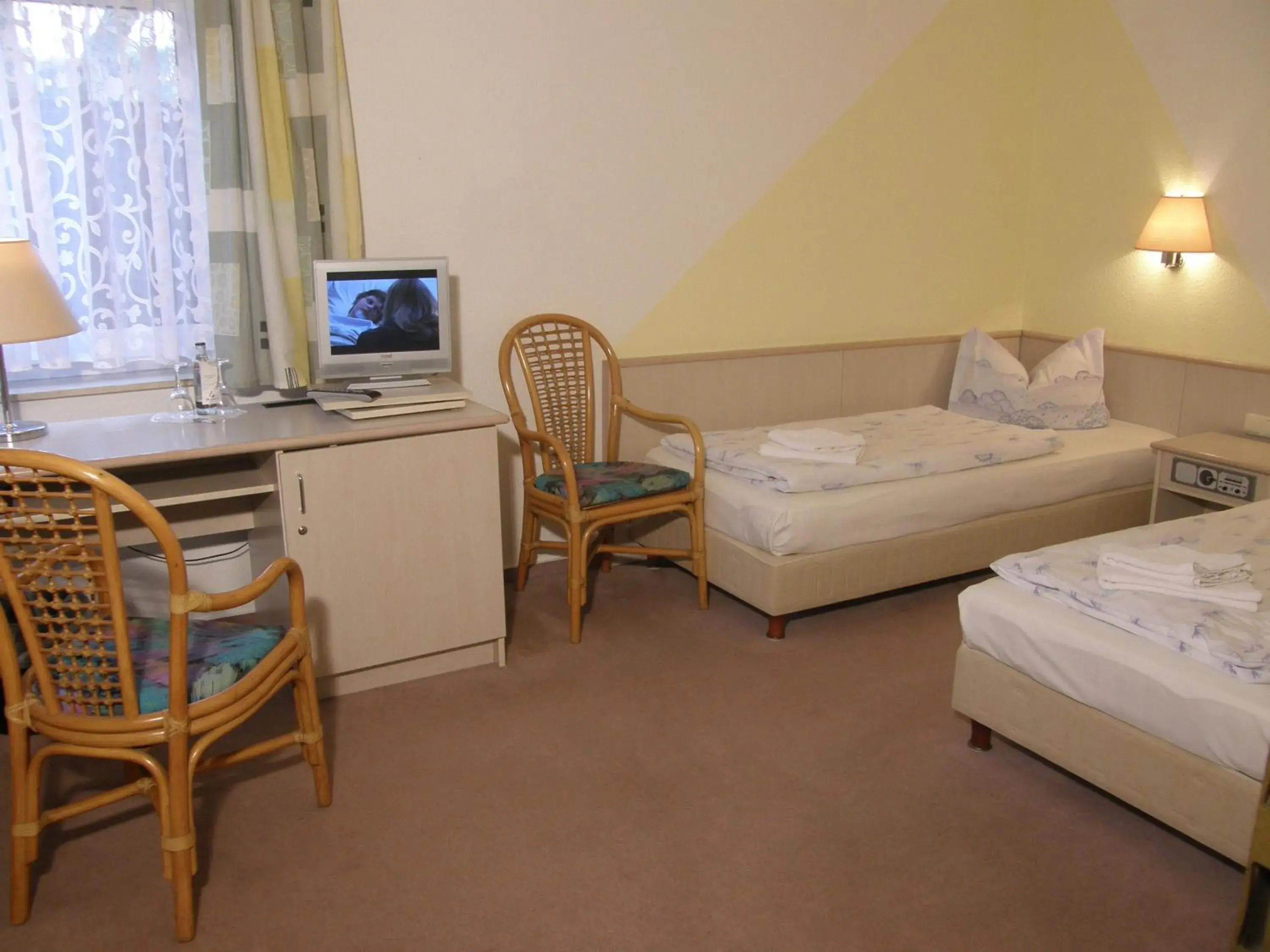 Twin Room in KA&KA Hotel Garni Twin Room in KA&KA Hotel Garni