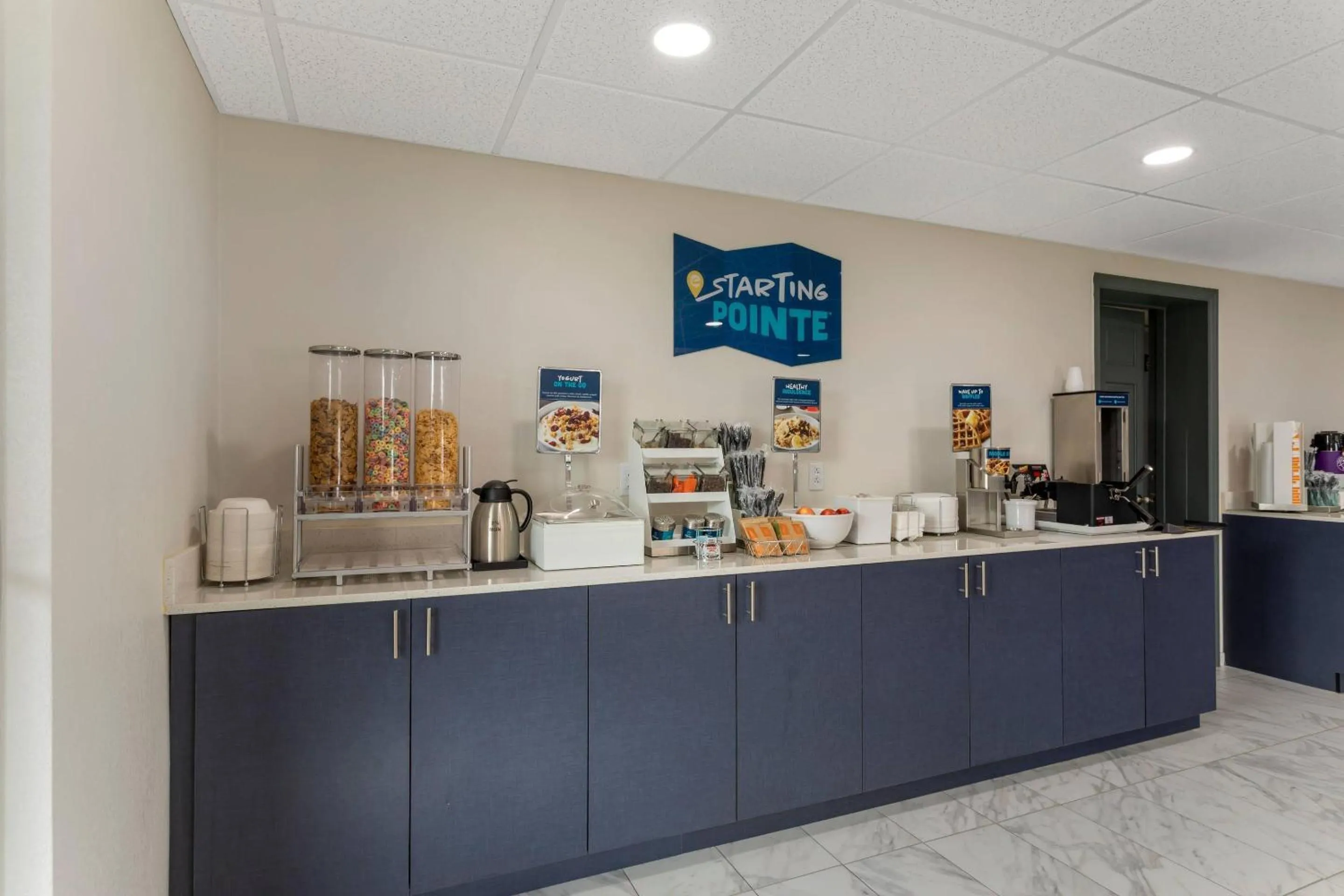 Breakfast in Clarion Pointe Kimball By Choice Hotels