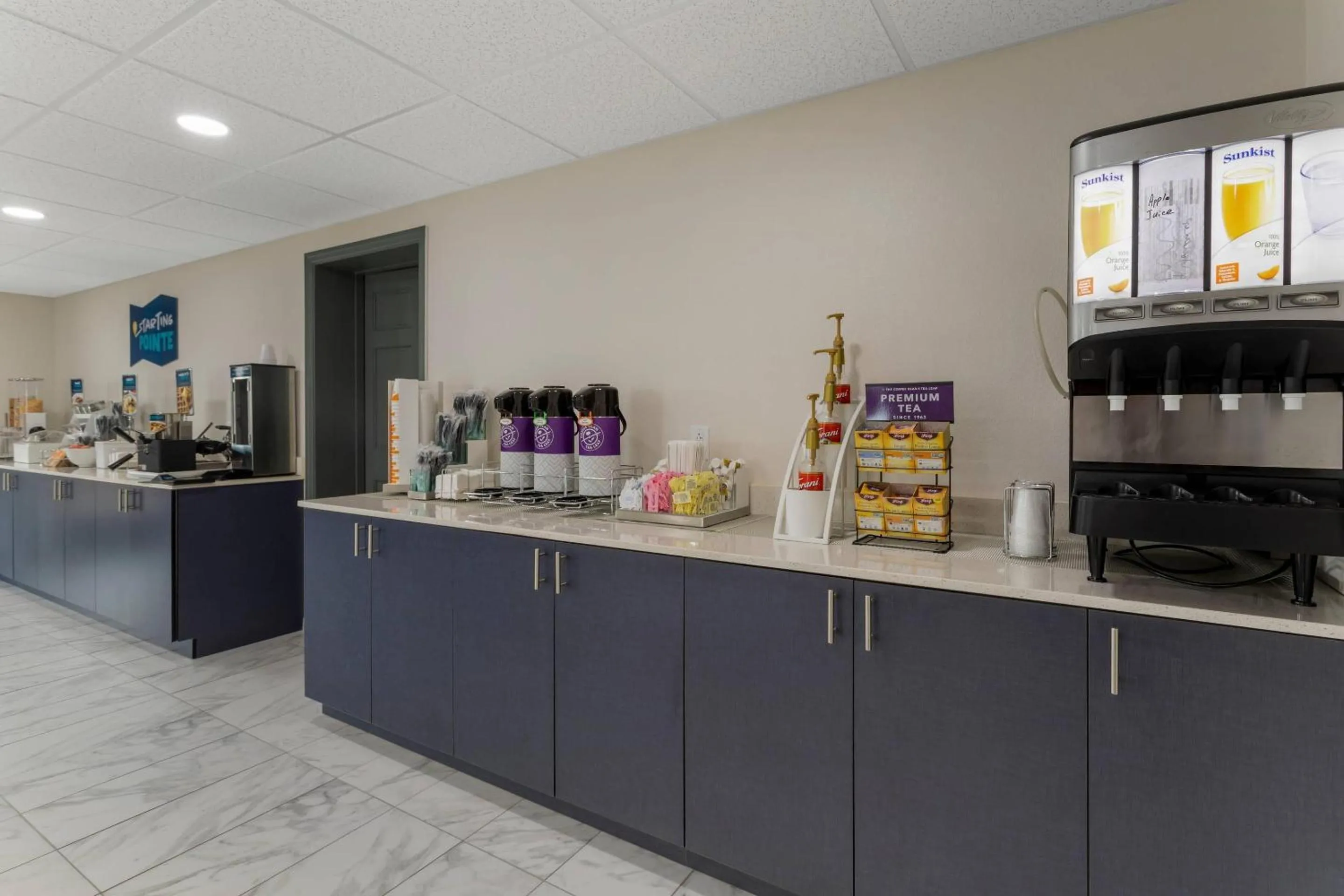 Breakfast in Clarion Pointe Kimball By Choice Hotels