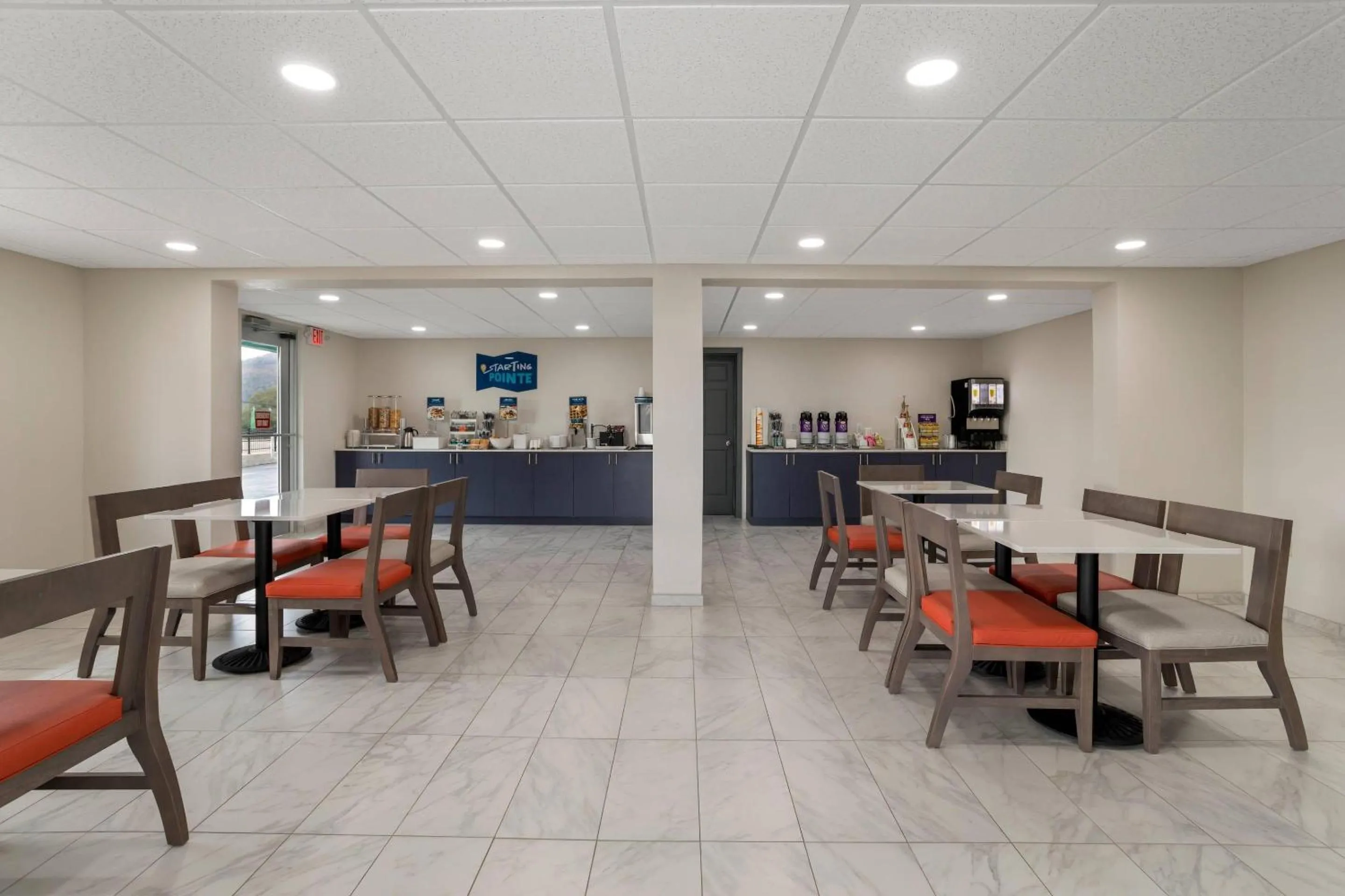 Breakfast in Clarion Pointe Kimball By Choice Hotels