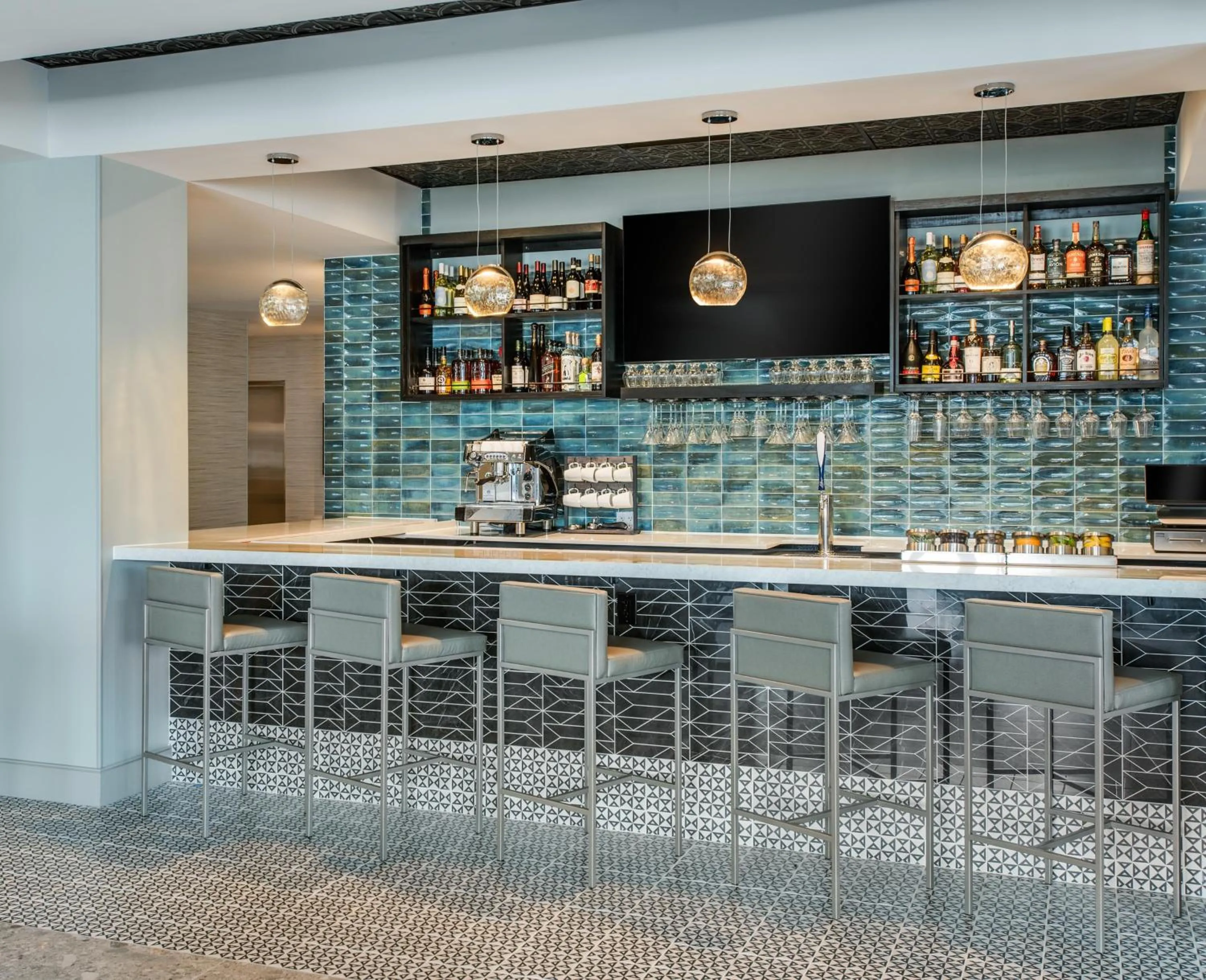 Lounge or bar in Coast Rehoboth Beach, Tapestry Collection By Hilton