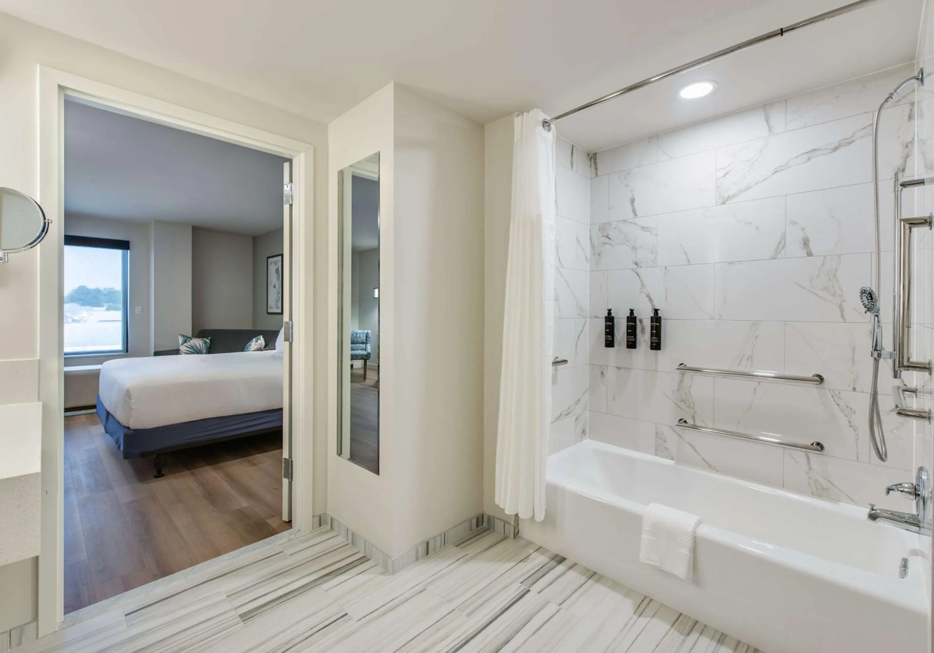 Bathroom, Bed in Coast Rehoboth Beach, Tapestry Collection By Hilton