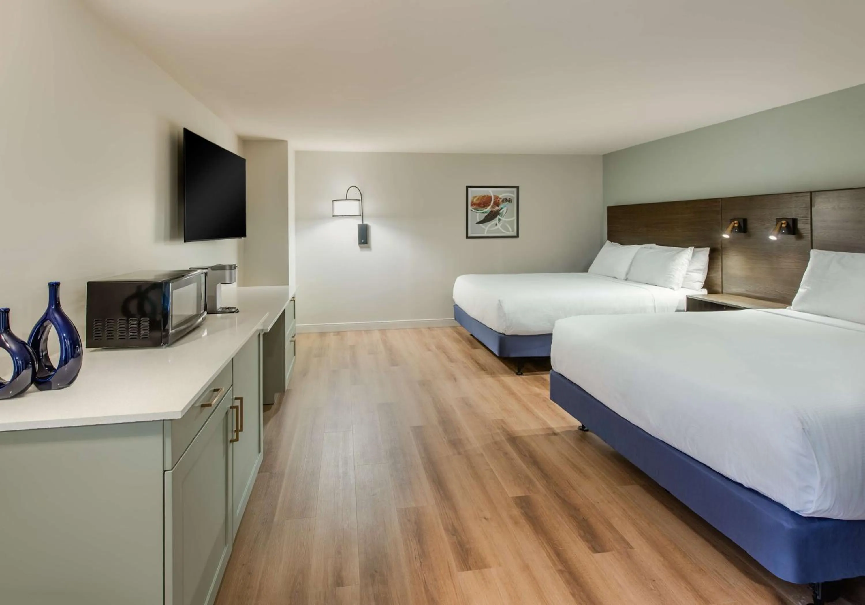 Bed in Coast Rehoboth Beach, Tapestry Collection By Hilton