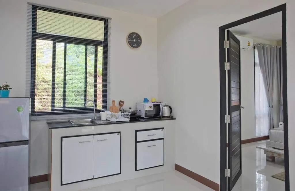 Kitchen or kitchenette in Snapper House