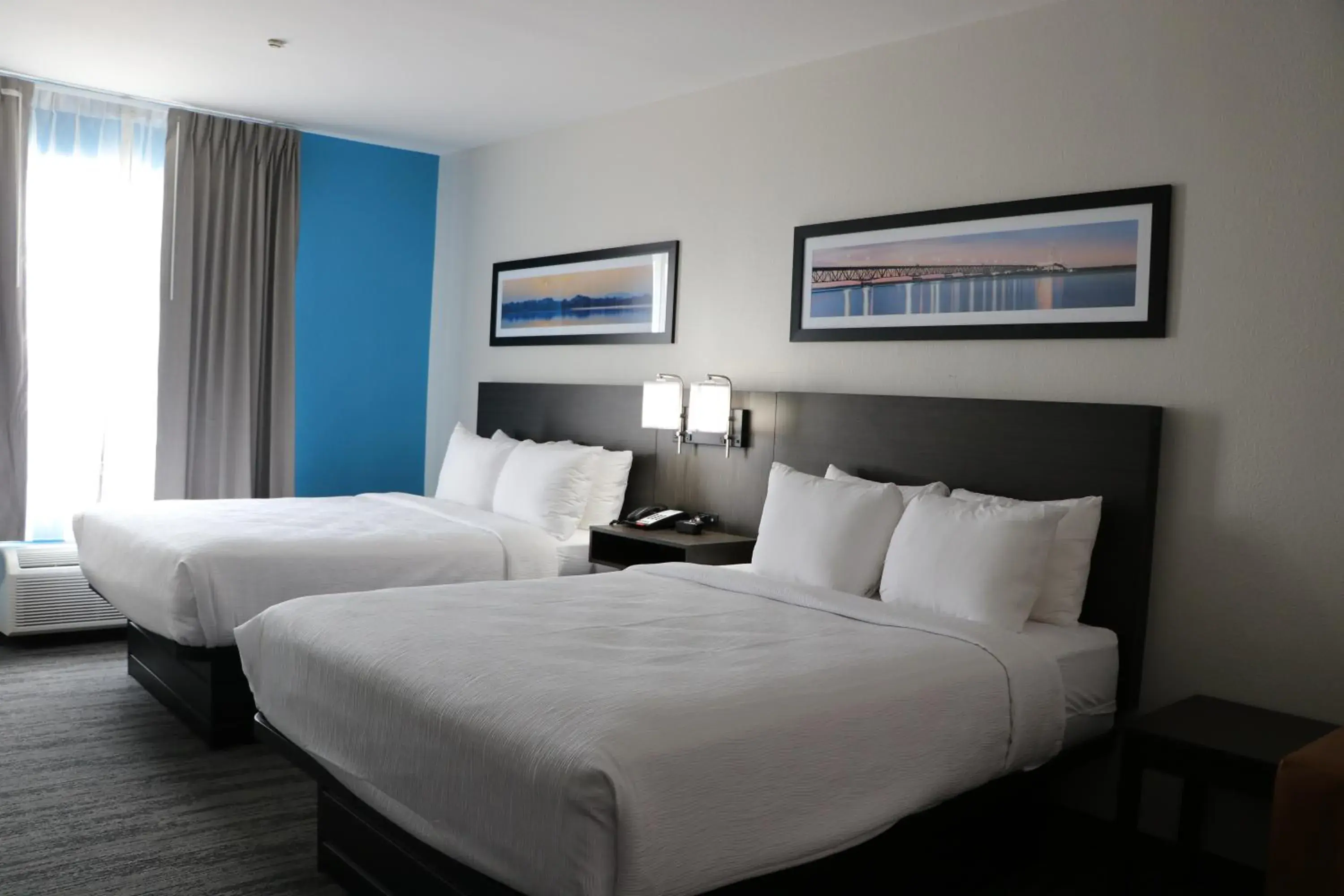 Bed in Quality Inn & Suites Bed in Quality Inn & Suites