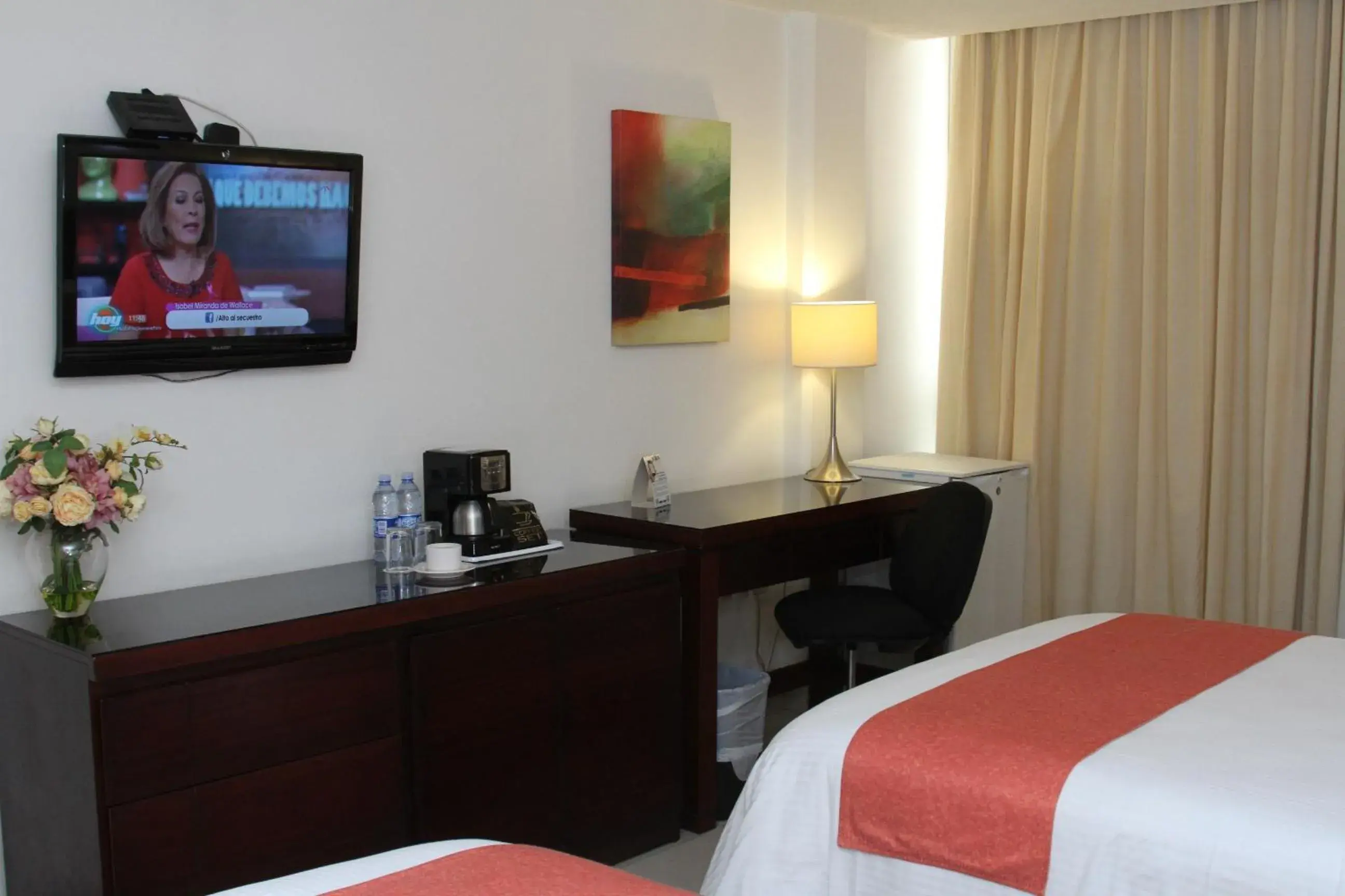 TV and multimedia, Bed in Hotel Poza Rica Centro TV and multimedia, Bed in Hotel Poza Rica Centro