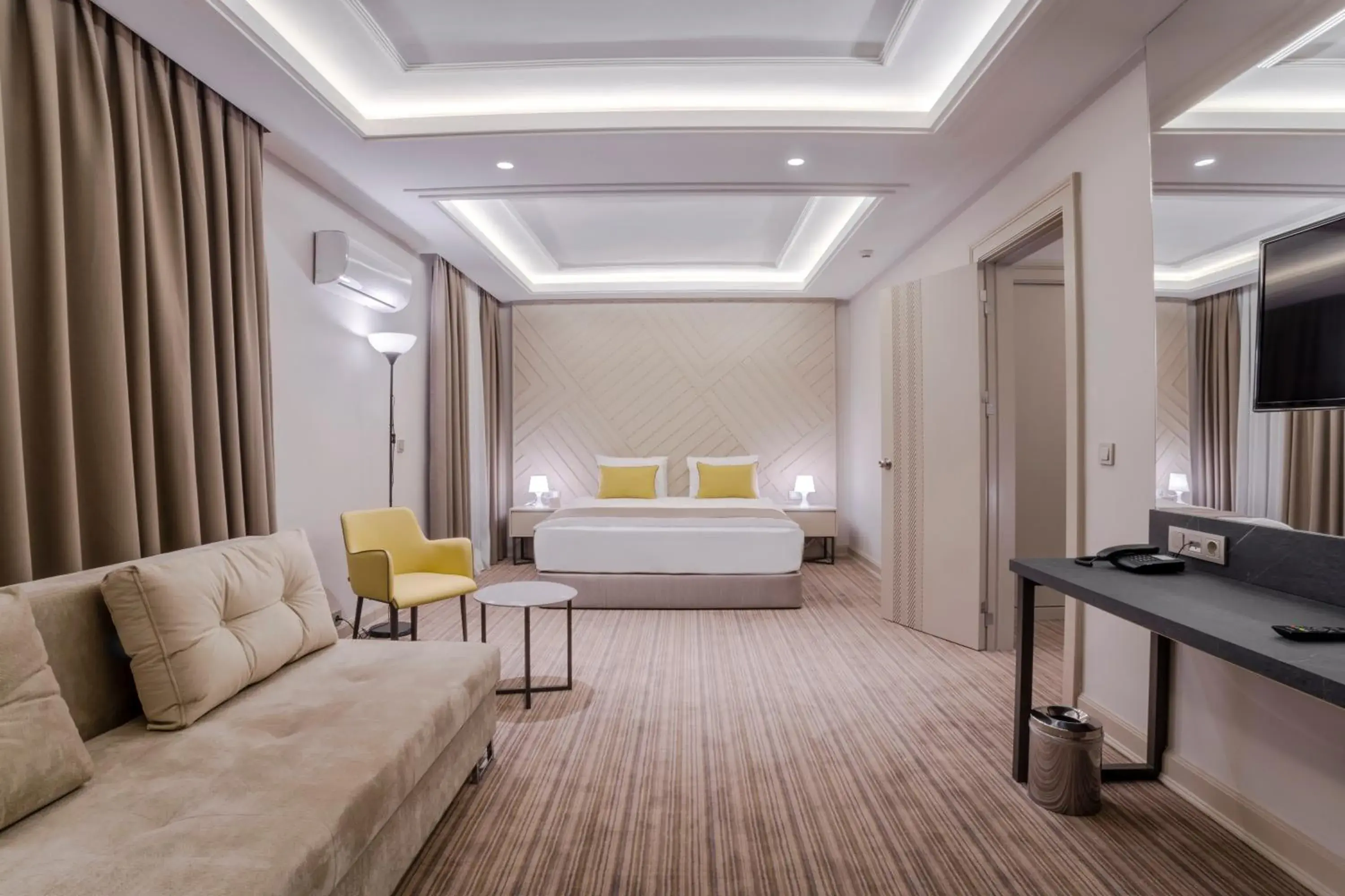 Living room, Bed in Hotel Kaleli Living room, Bed in Hotel Kaleli