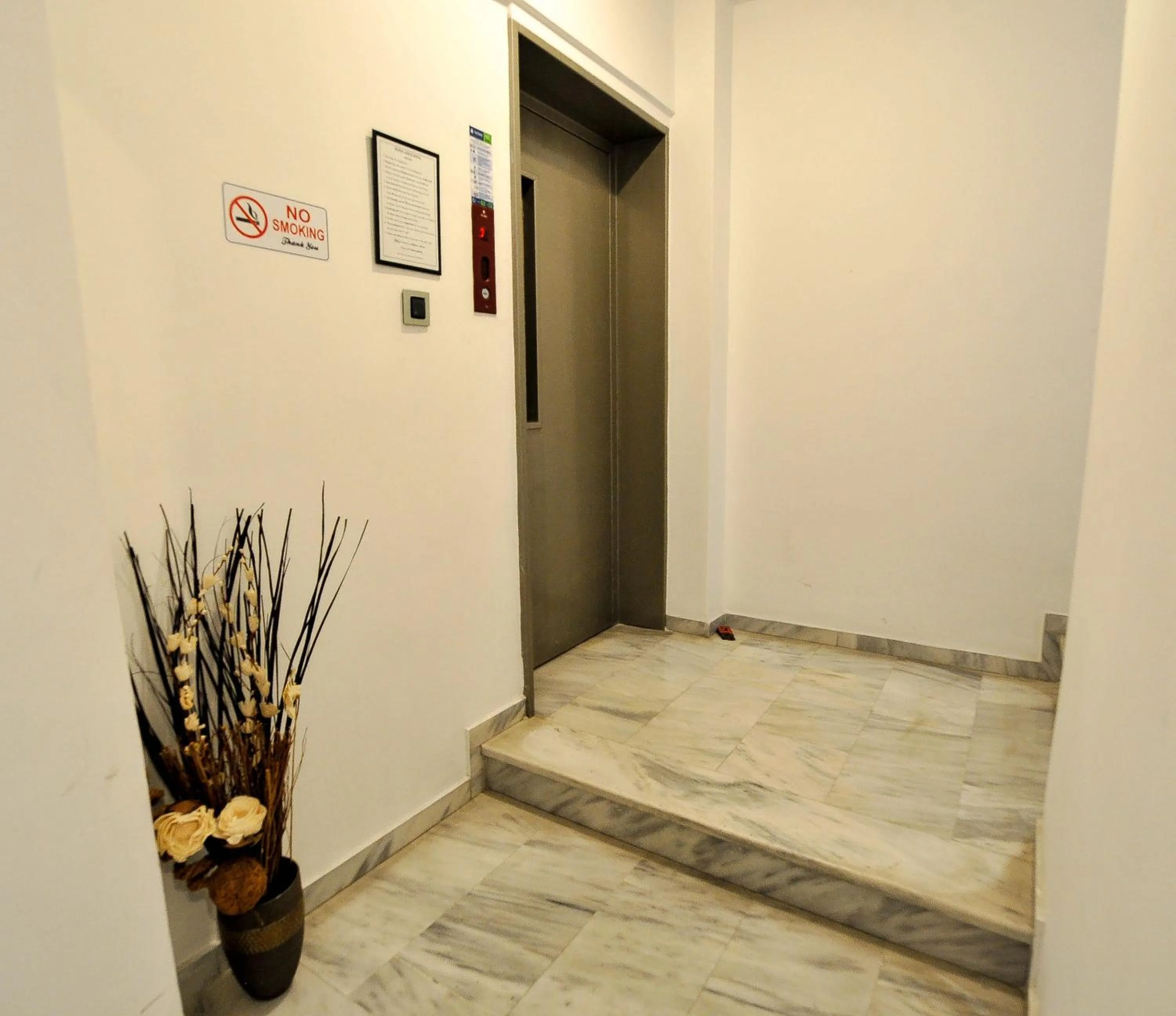 Property building in Bedway Athens Hostel