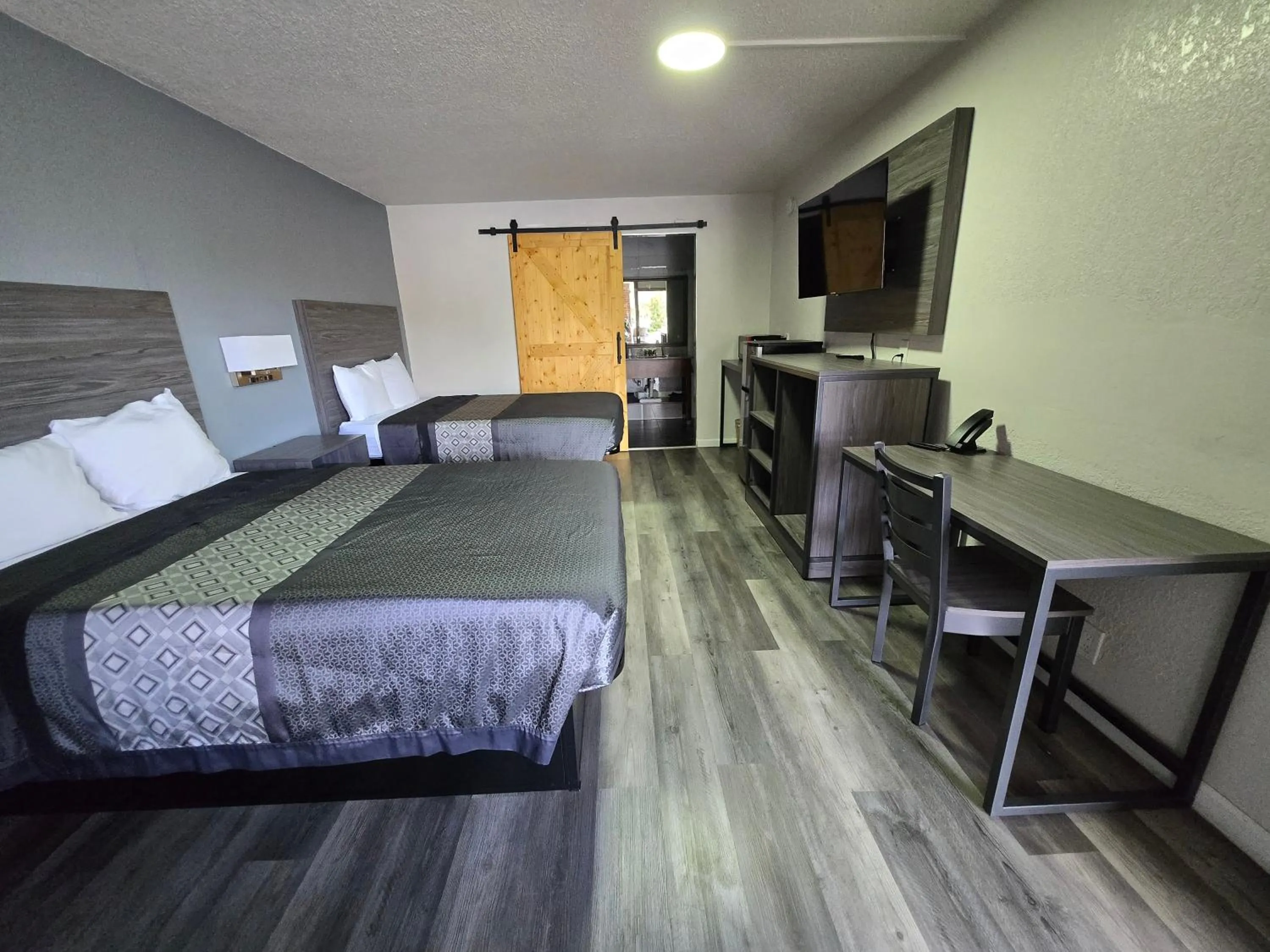 Bed in Stay Inn - Bartow