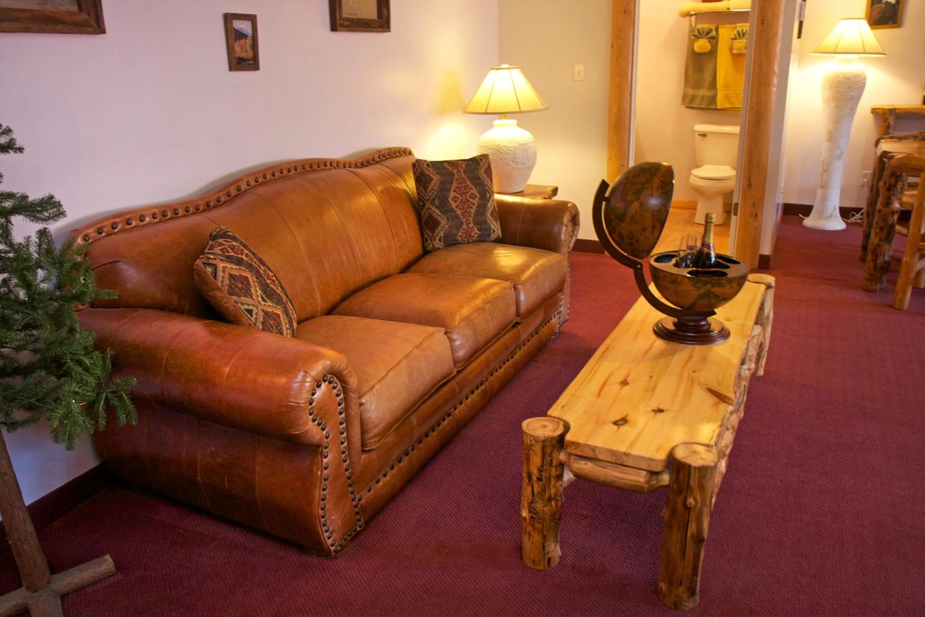 Living room in Gateway Inn and Suites