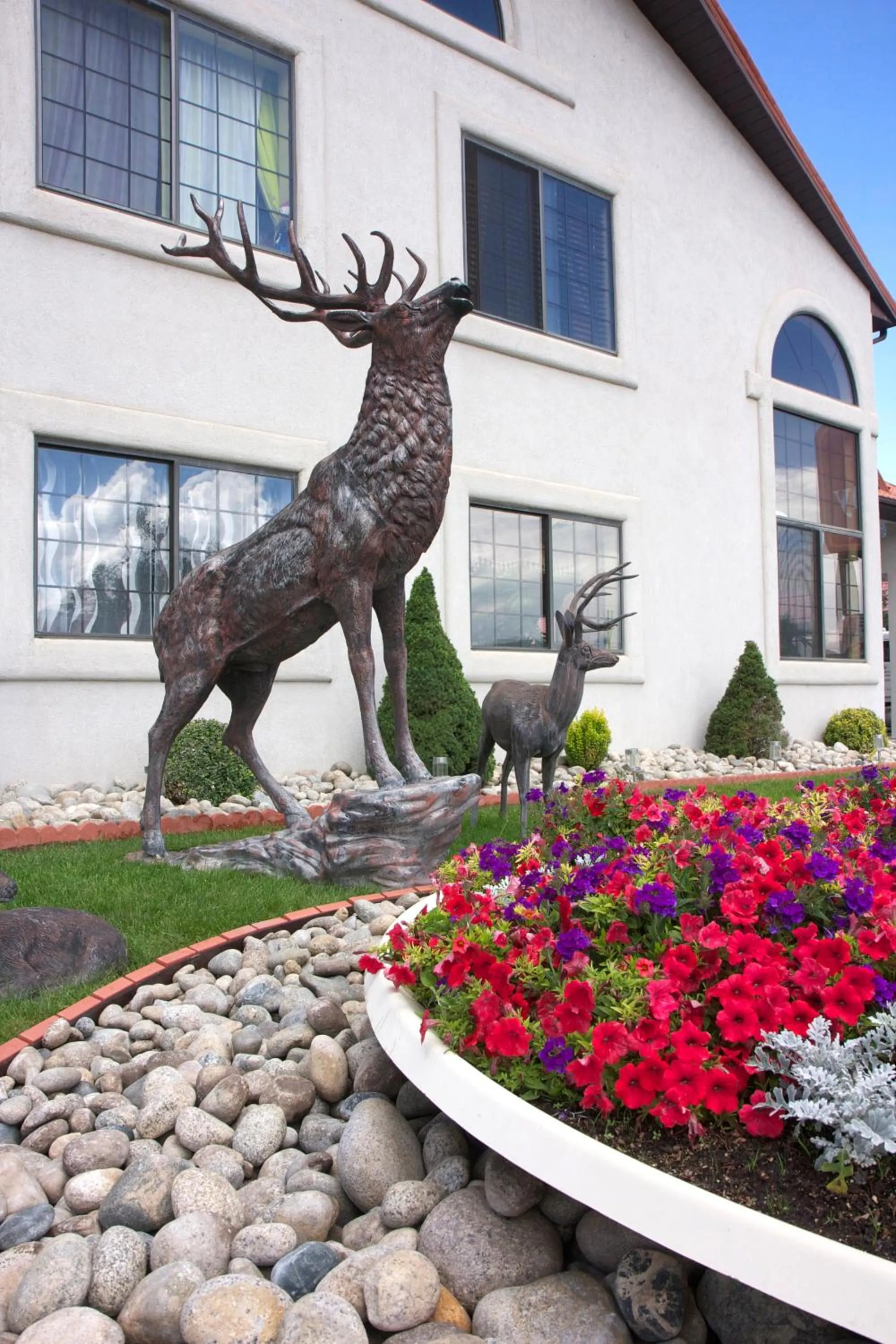 Decorative detail in Gateway Inn and Suites