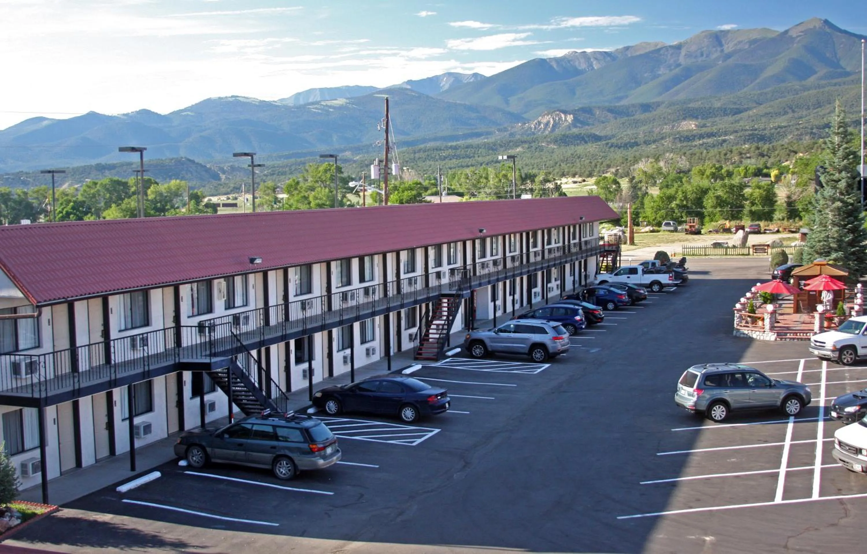 Patio in Gateway Inn and Suites