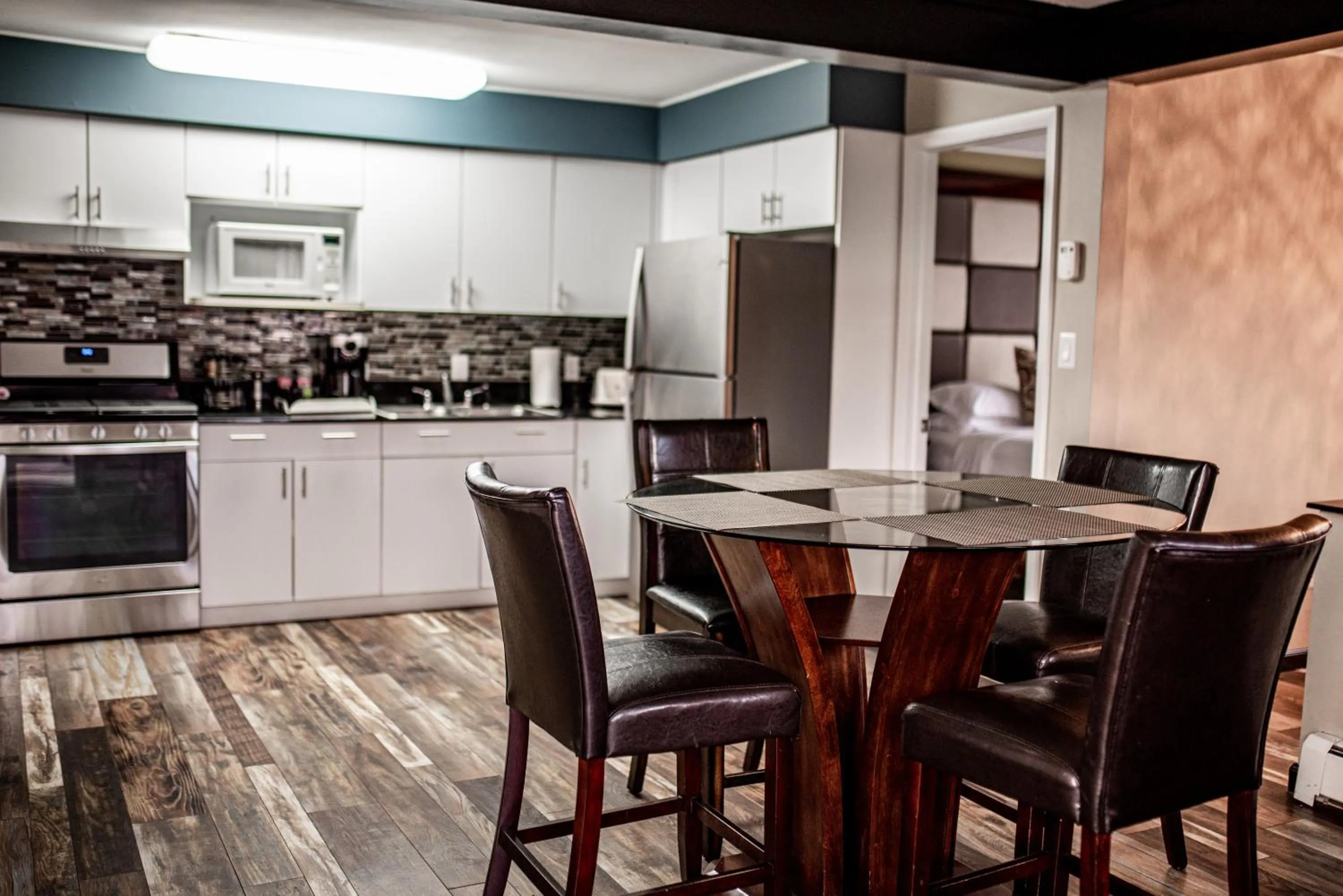 Kitchen or kitchenette in Gateway Inn and Suites