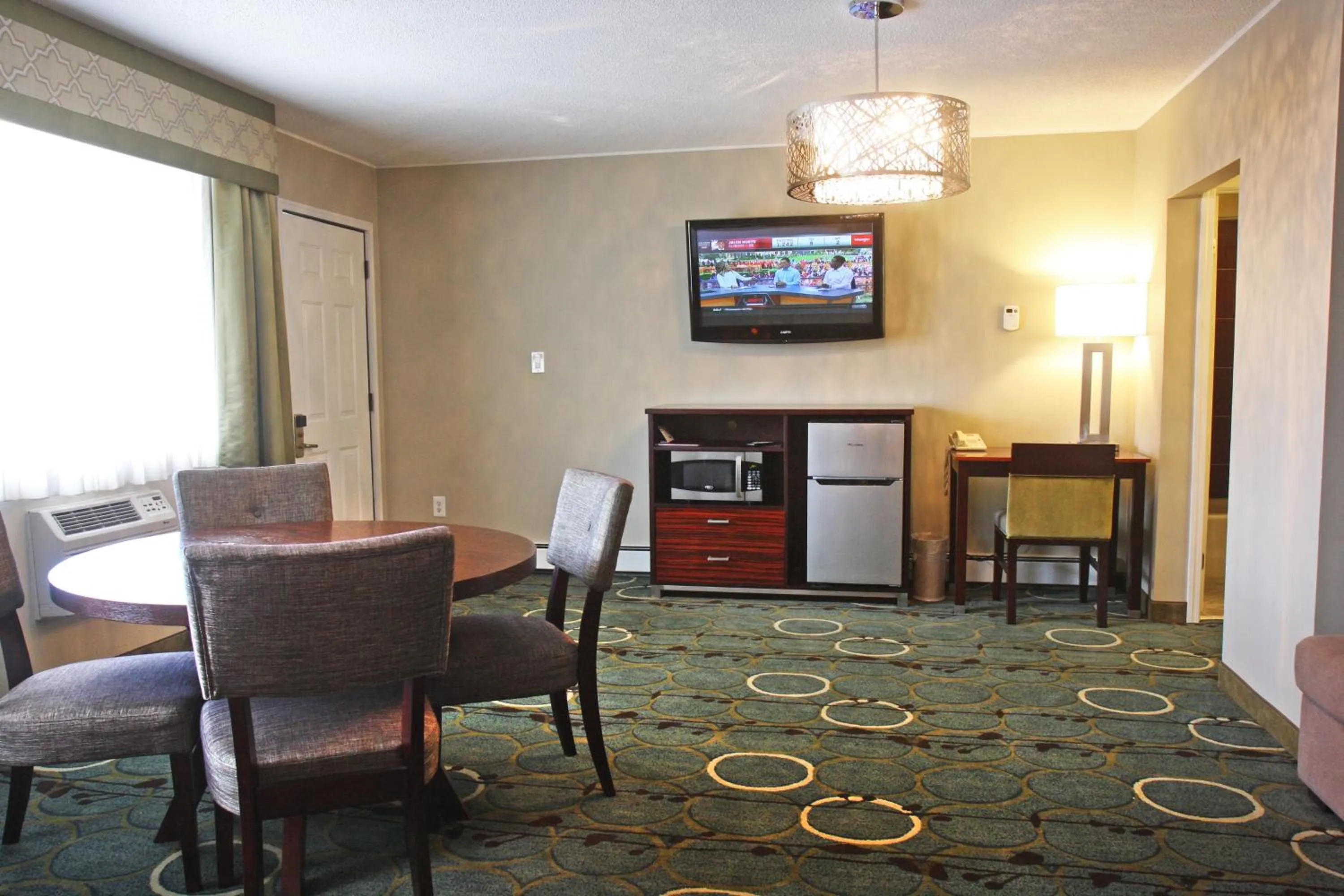Photo of the whole room in Gateway Inn and Suites