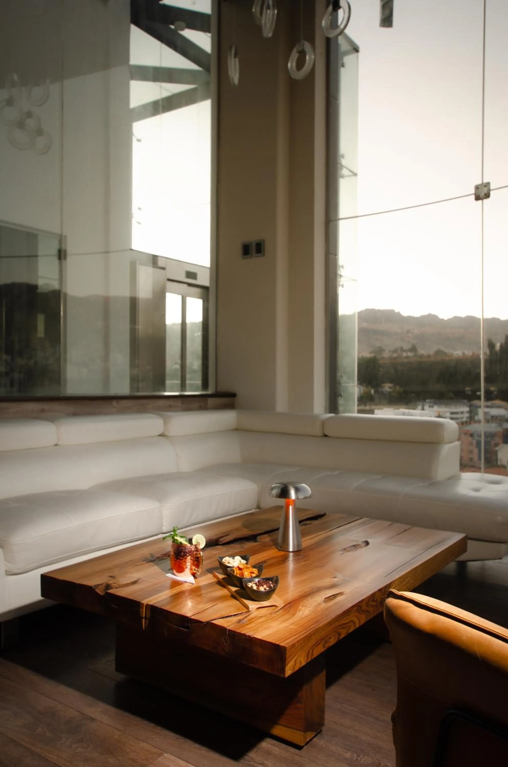 Lounge or bar in Hotel Mitru Sur