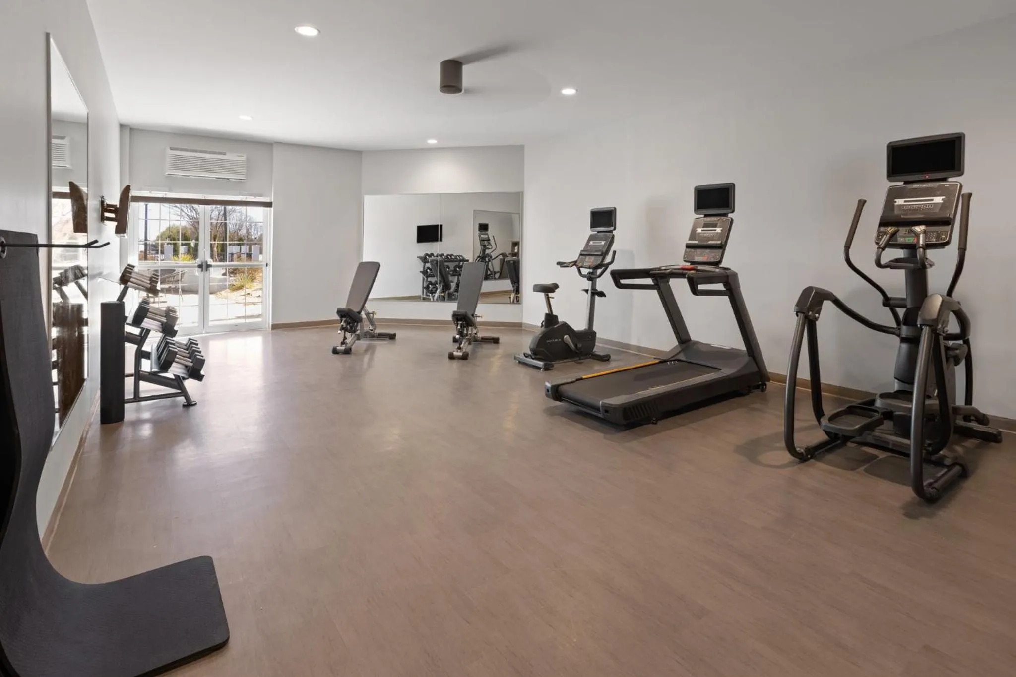 Fitness centre/facilities in Staybridge Suites Rehoboth Beach by IHG