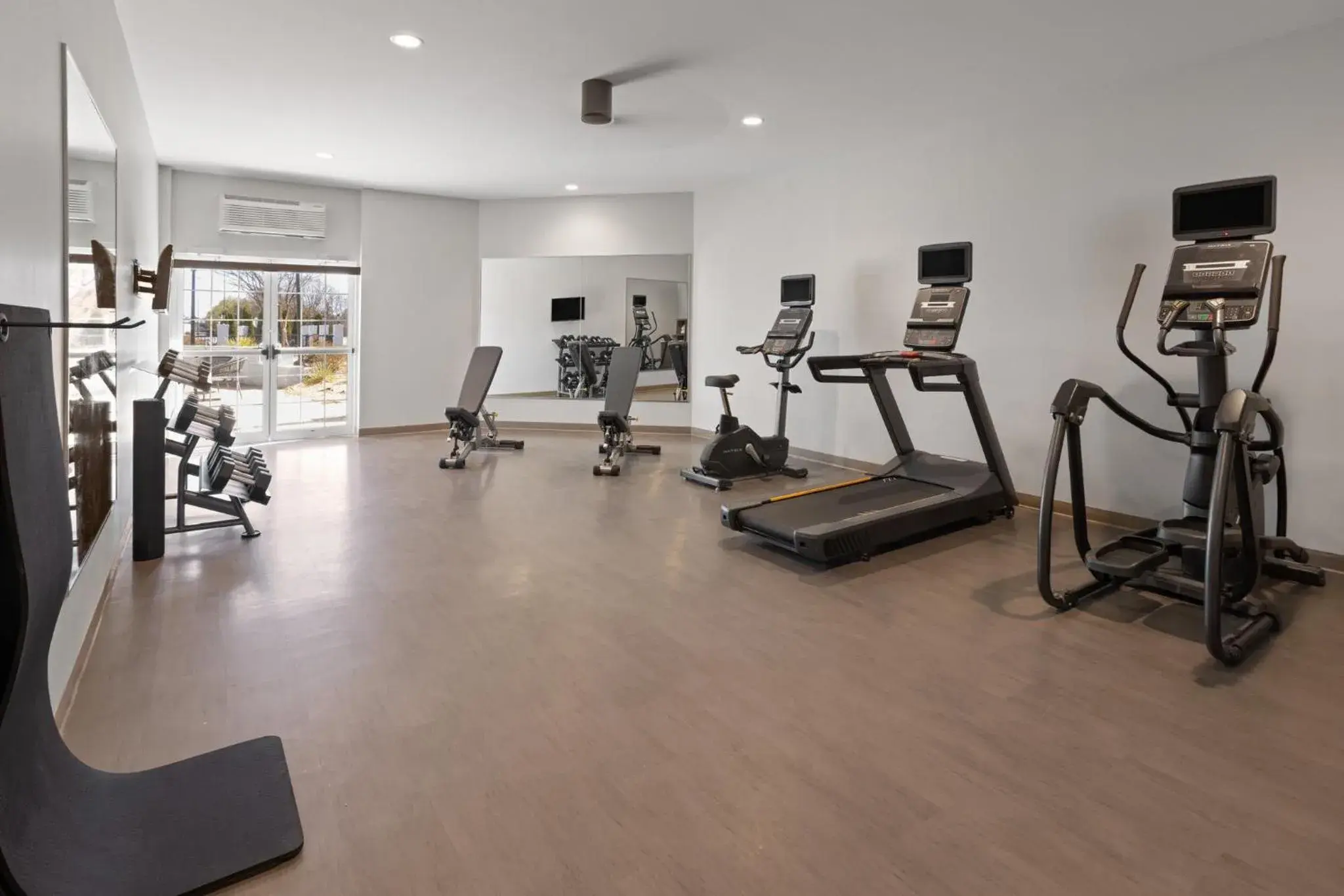 Fitness centre/facilities in Staybridge Suites Rehoboth Beach by IHG Fitness centre/facilities in Staybridge Suites Rehoboth Beach by IHG