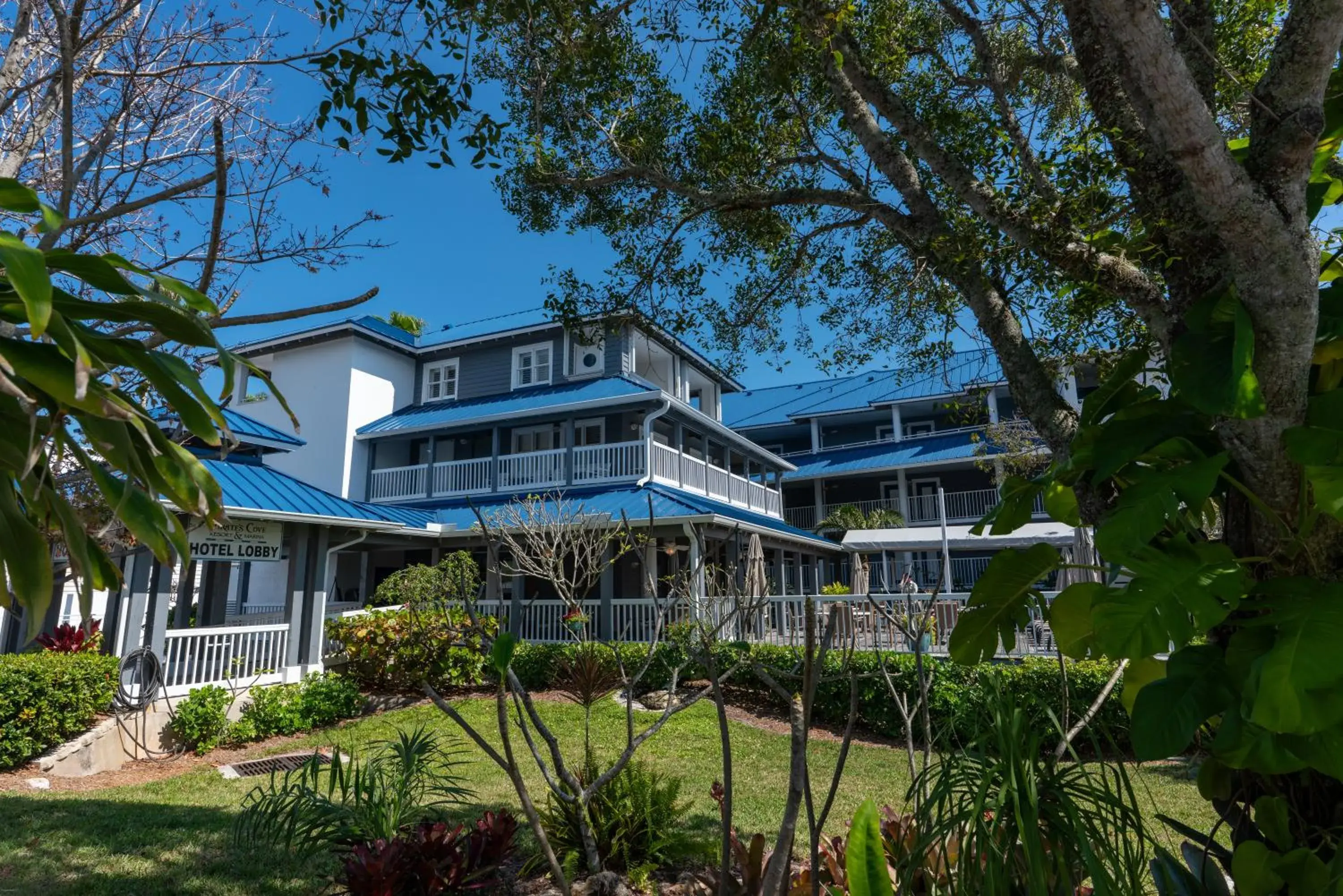 Garden view in Pirate's Cove Resort and Marina - Stuart Garden view in Pirate's Cove Resort and Marina - Stuart