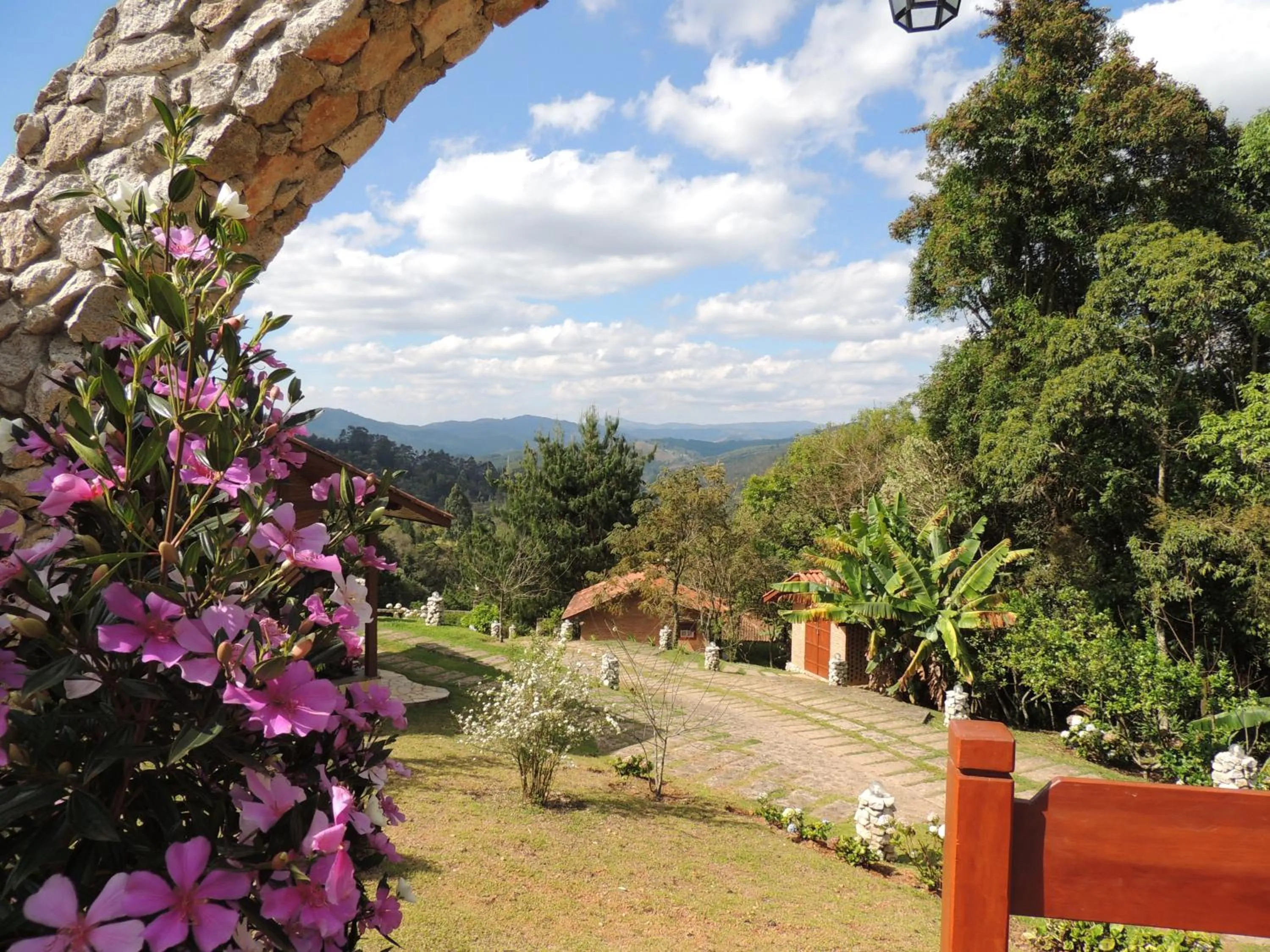 Mountain view in Pousada Cantinho das Estrelas