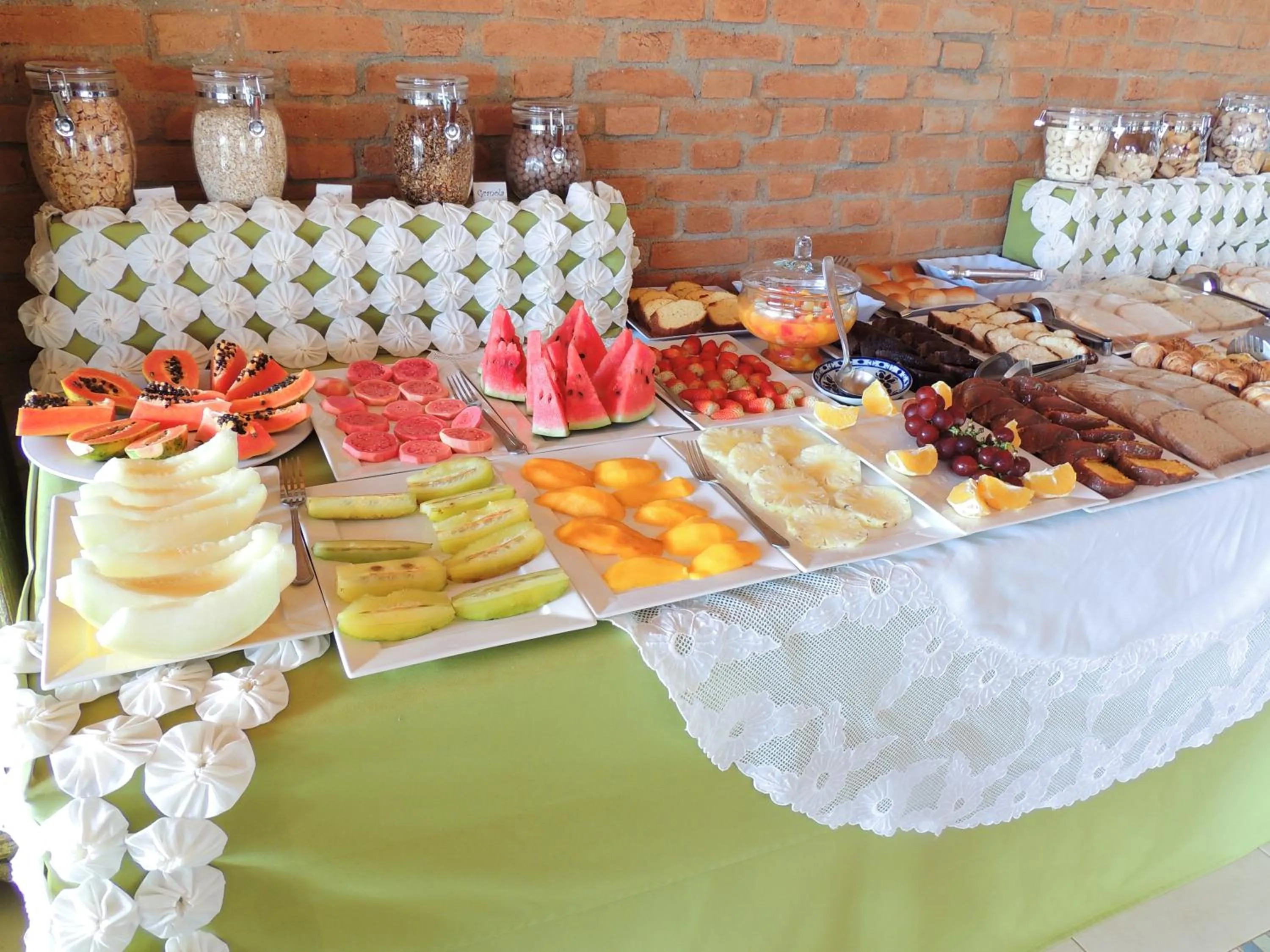 Breakfast in Pousada Cantinho das Estrelas