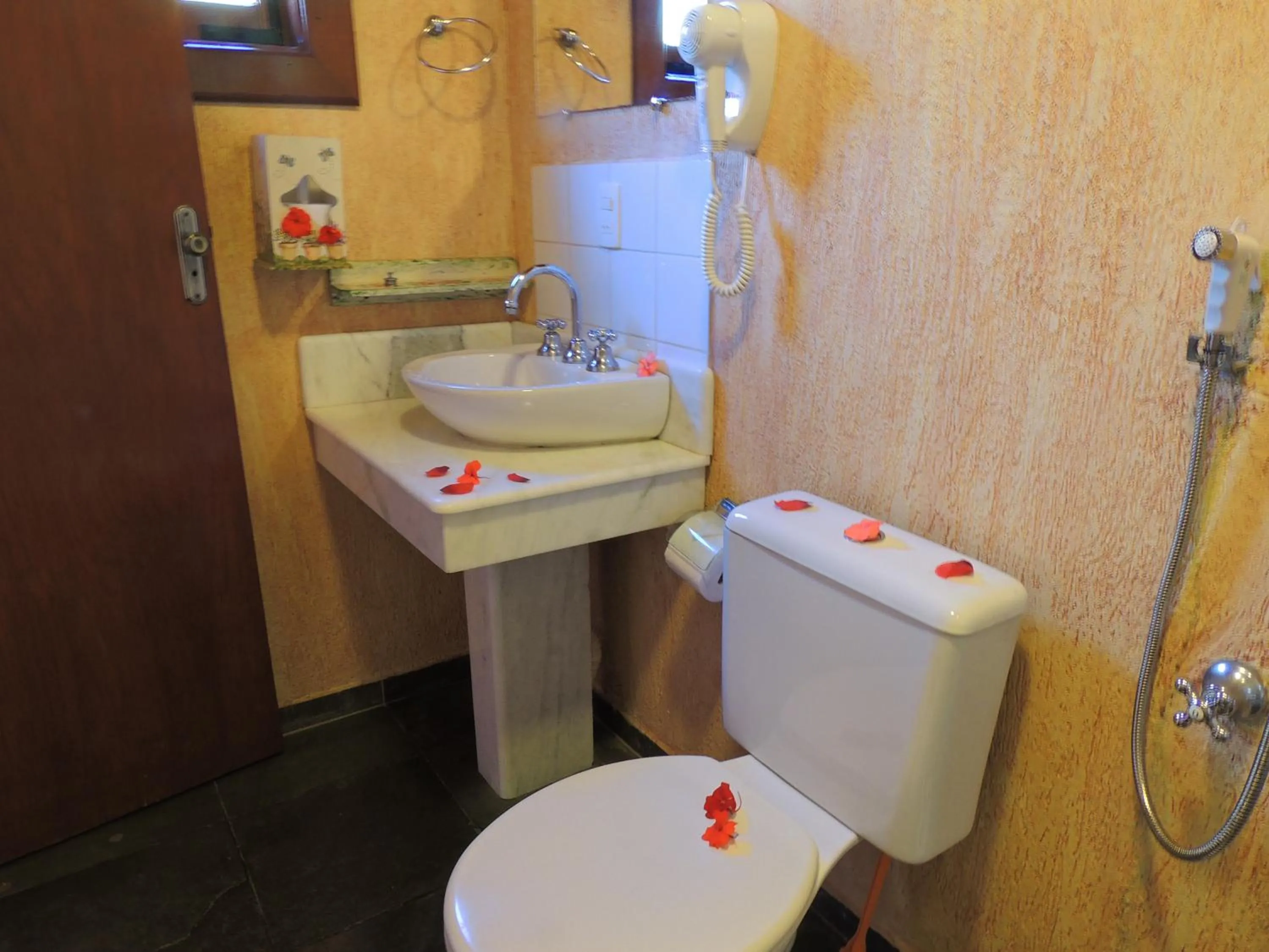 Bathroom in Pousada Cantinho das Estrelas