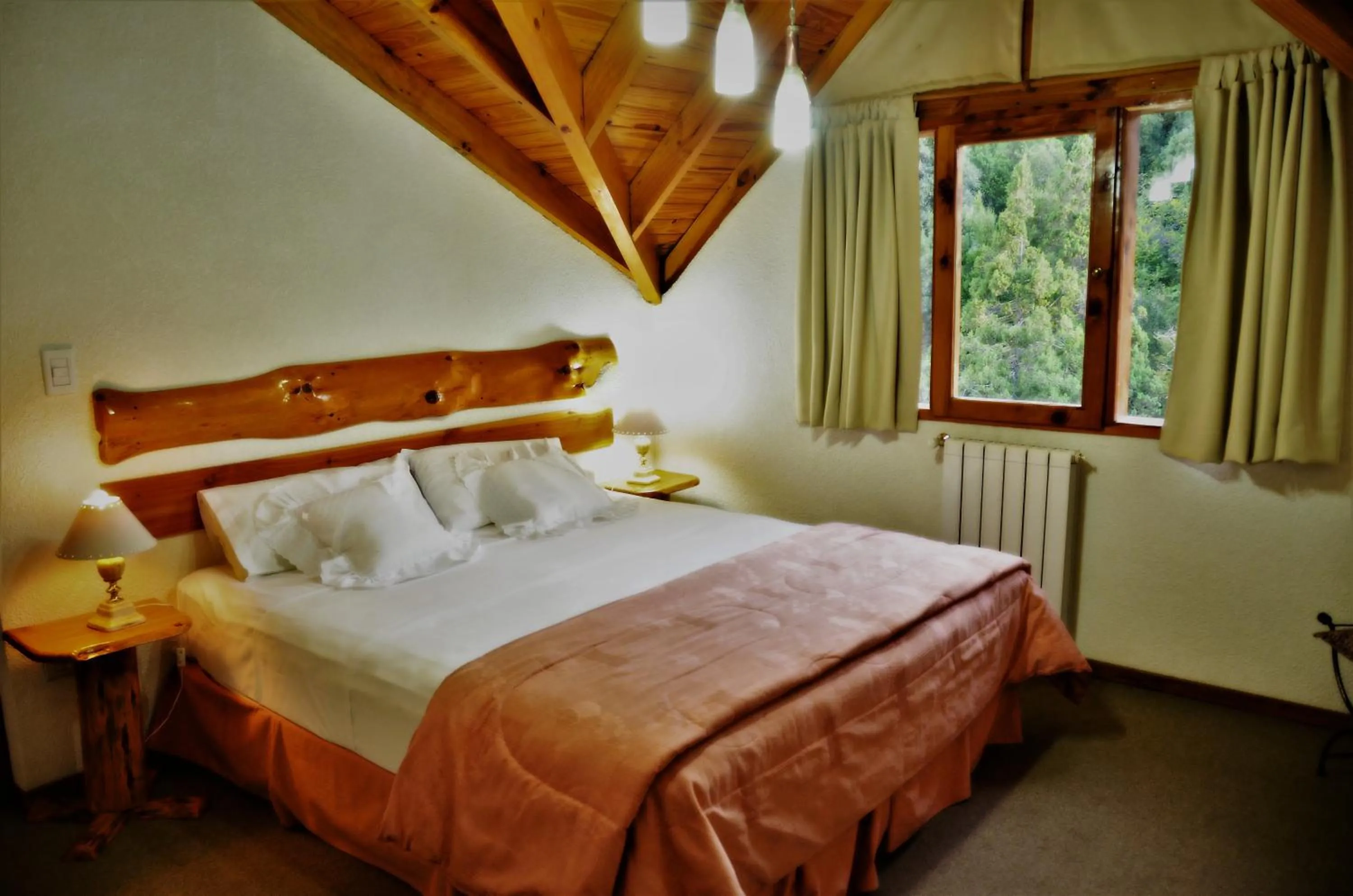 Bed in Apart Hotel y Hosteria del Sir