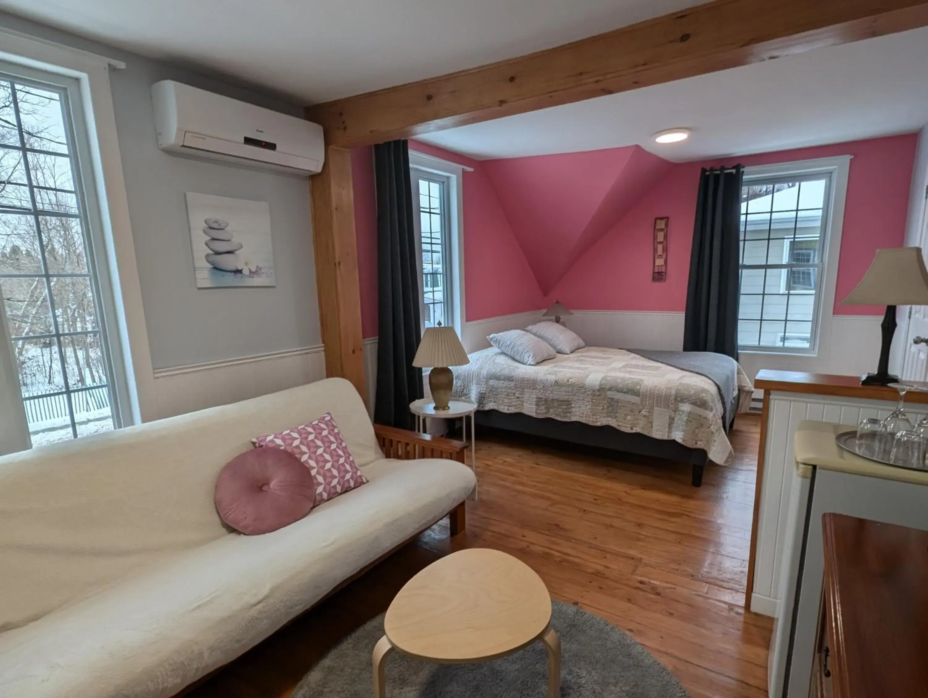 Deluxe King Room in Au Saut Du Lit Deluxe King Room in Au Saut Du Lit