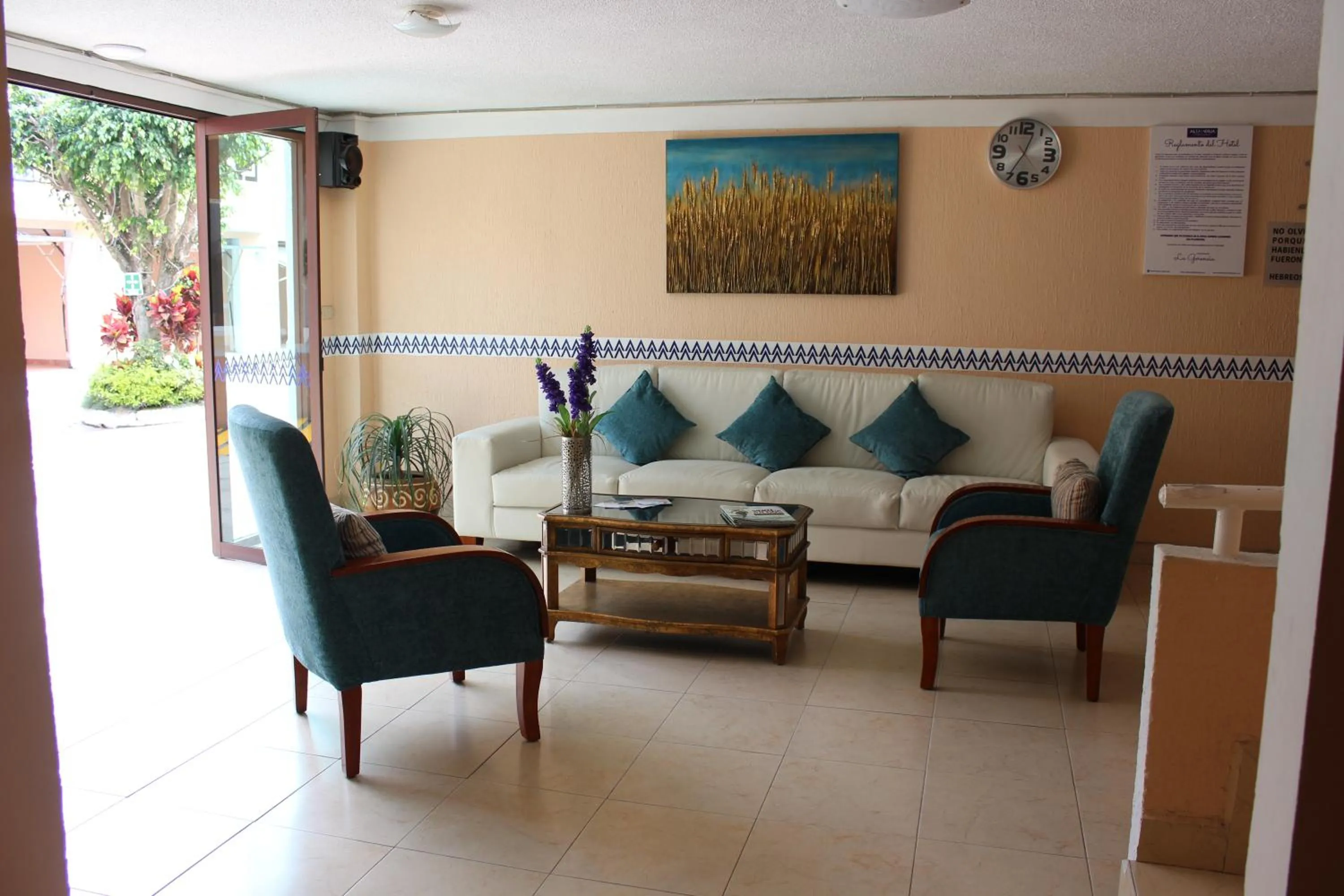 Lobby or reception in Hotel Express Alejandría