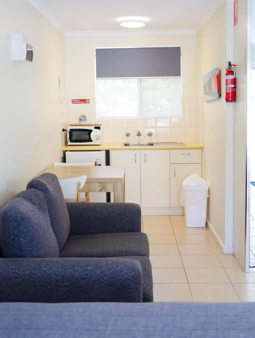 Kitchen or kitchenette in Robetown Motor Inn & Apartments