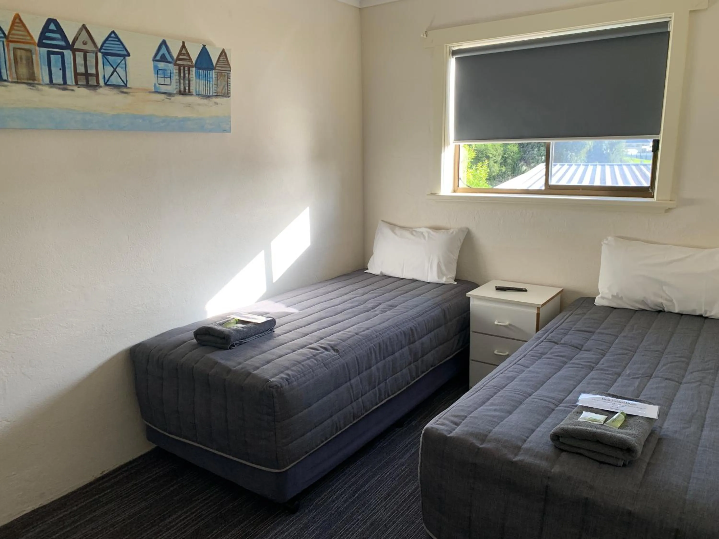 Bedroom, Bed in Robetown Motor Inn & Apartments