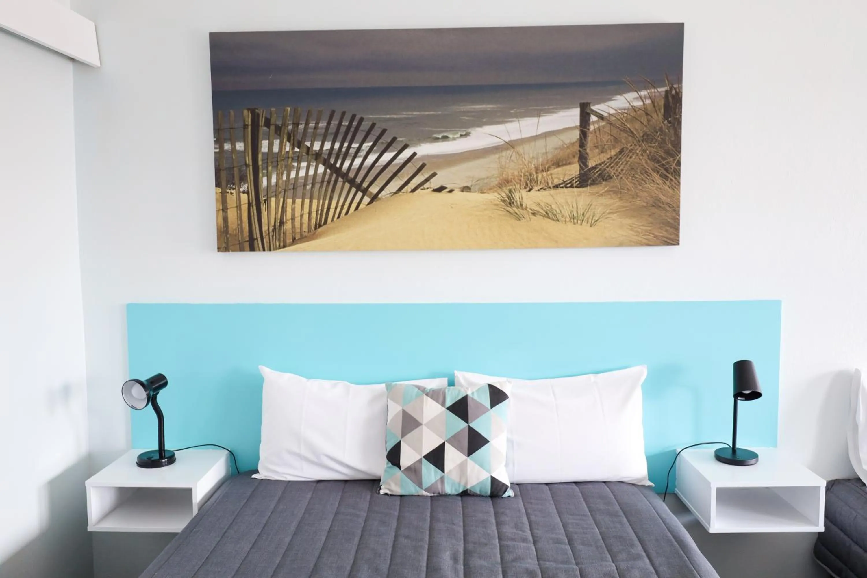 Bed in Robetown Motor Inn & Apartments