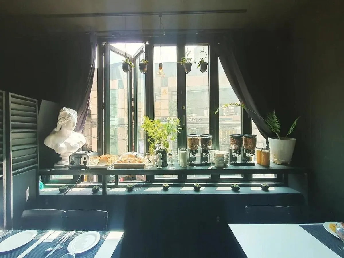 Friendly DH Naissance Hotel by Mindrum Group