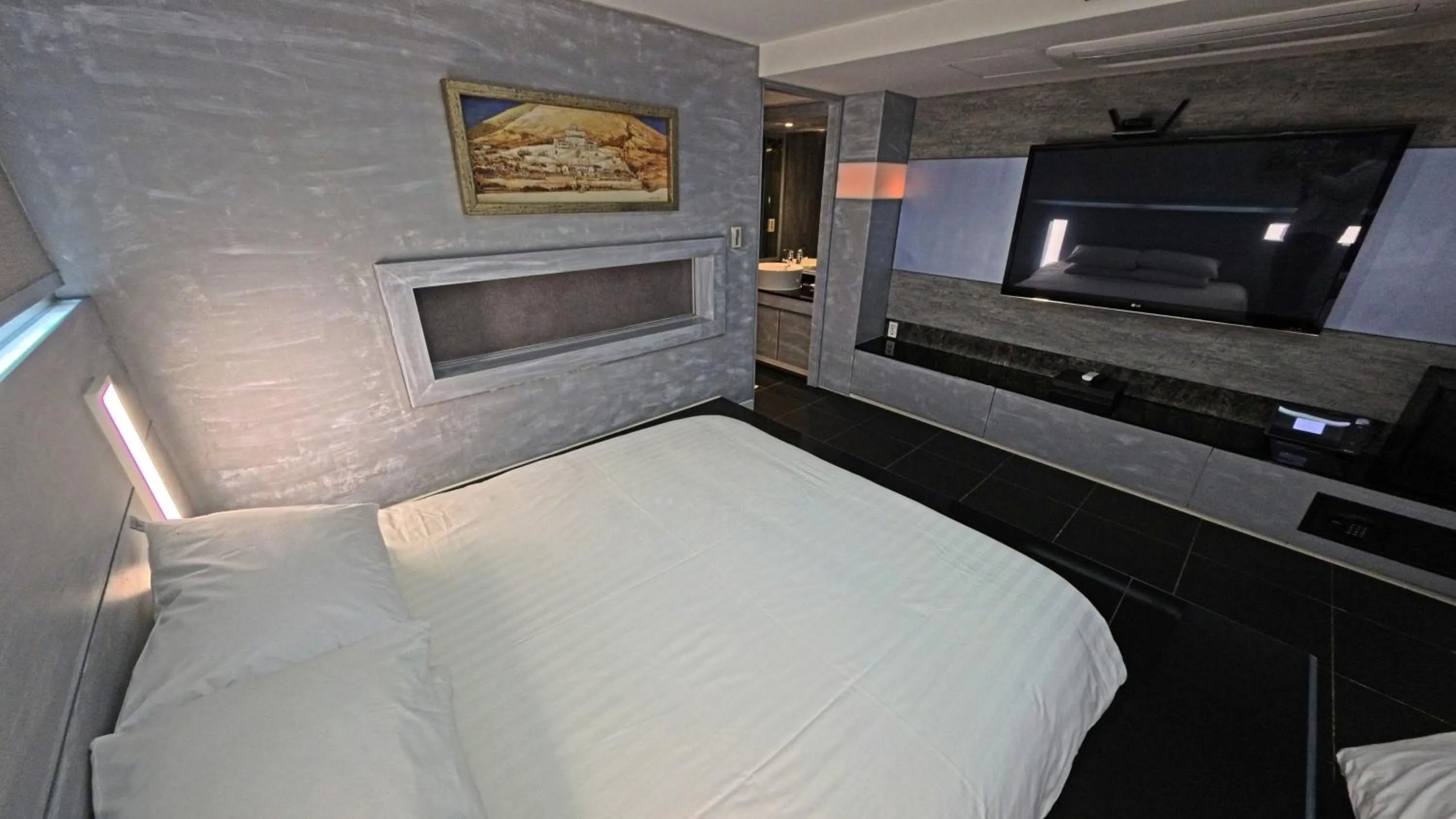 Bed in Friendly DH Naissance Hotel by Mindrum Group