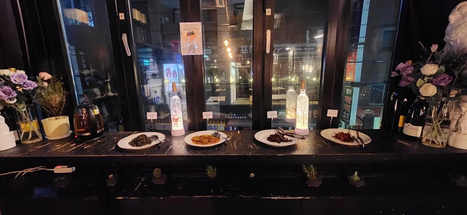 Breakfast in Friendly DH Naissance Hotel by Mindrum Group