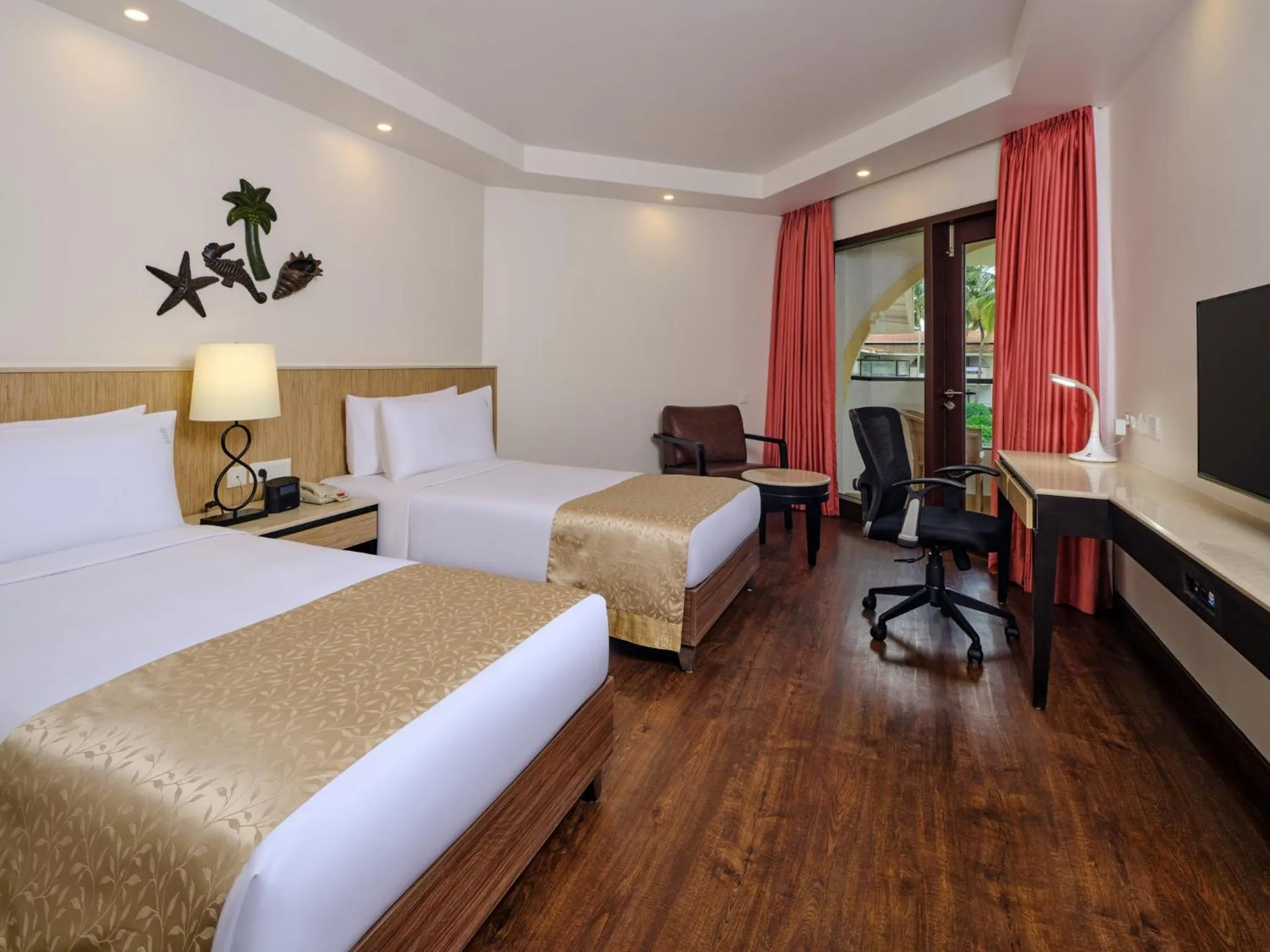 Photo of the whole room, Bed in Holiday Inn Resort Goa by IHG